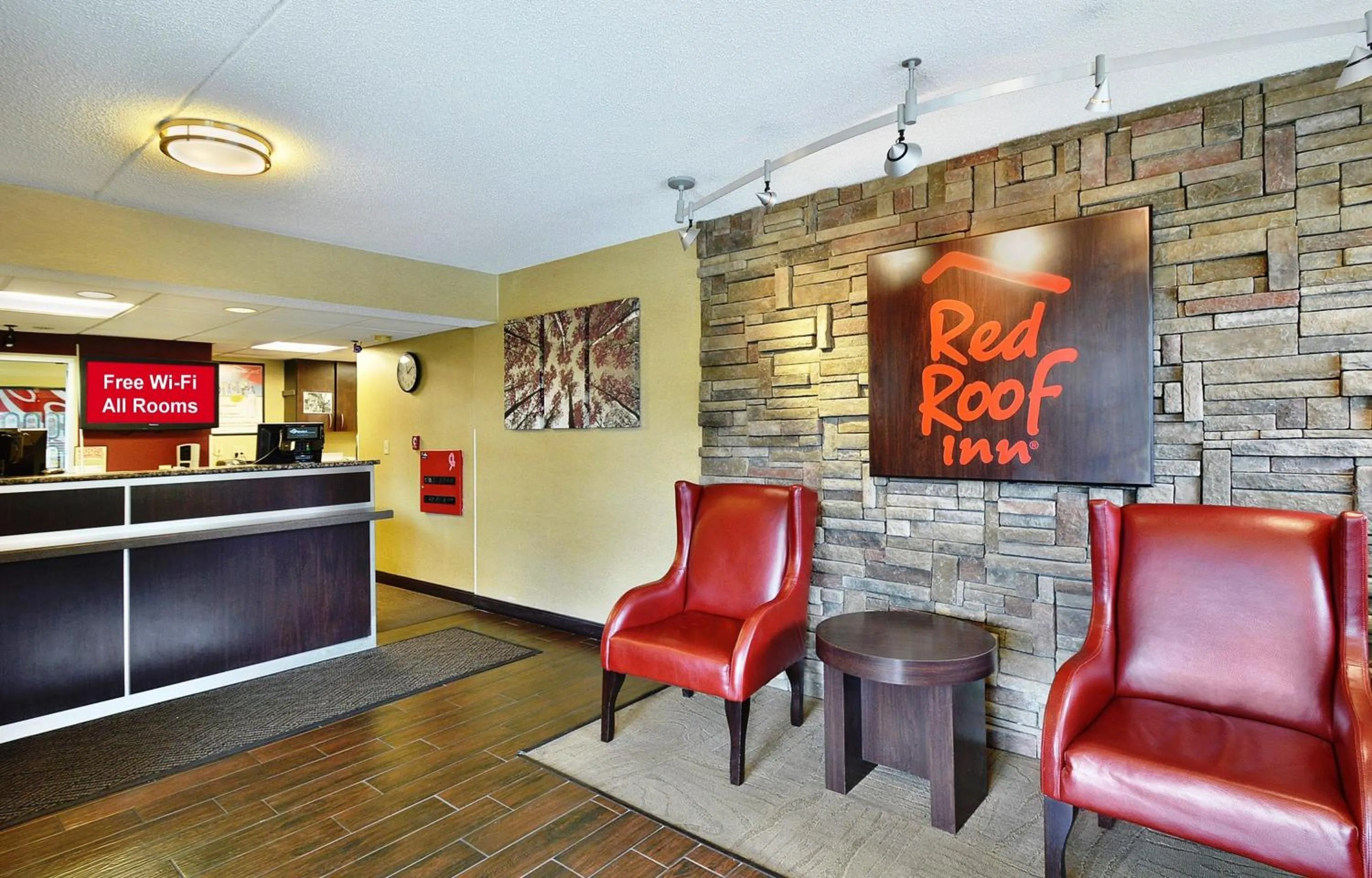 Lobby or reception in Red Roof Inn Louisville Fair and Expo