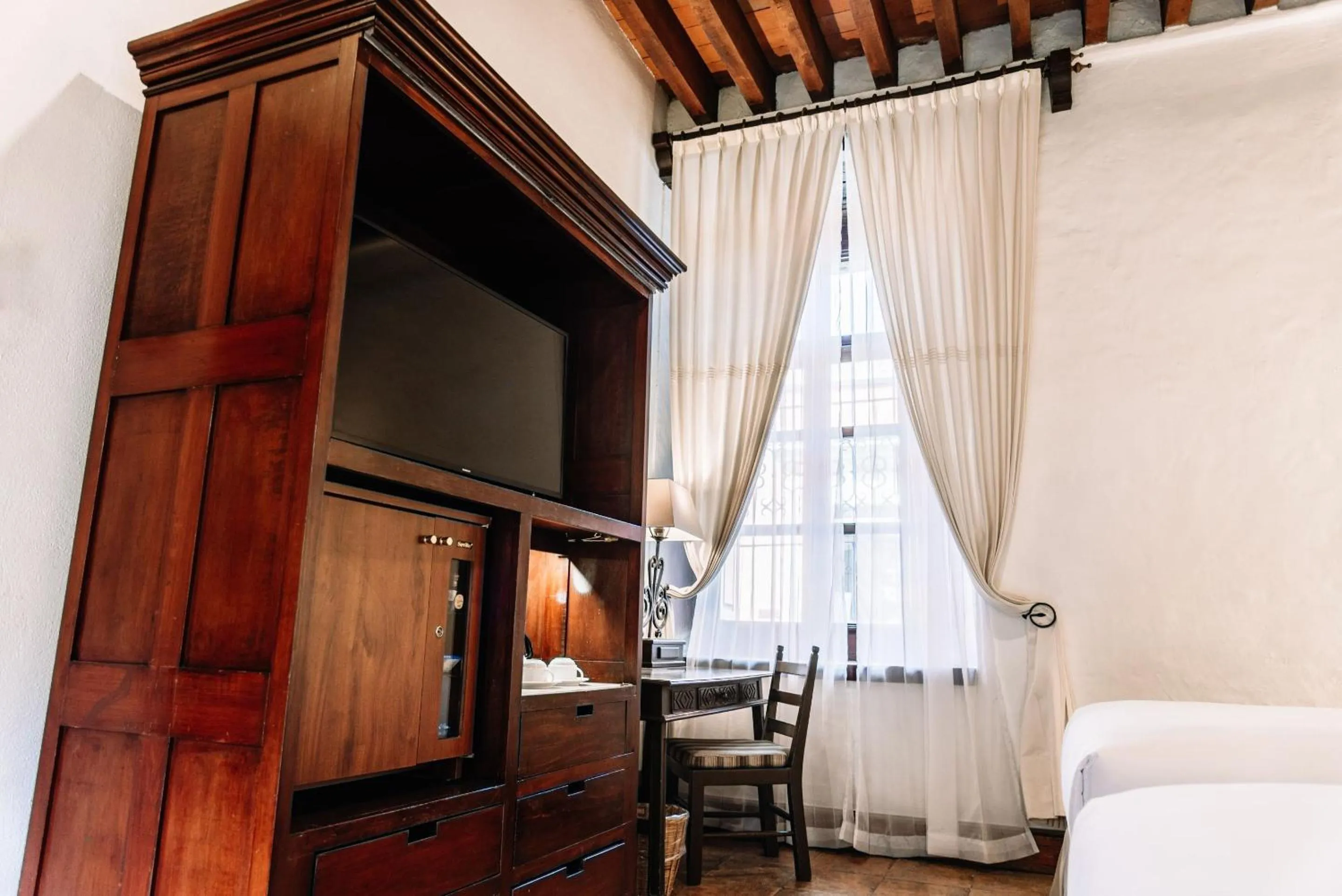 Bedroom, Bed in Quinta Real Oaxaca