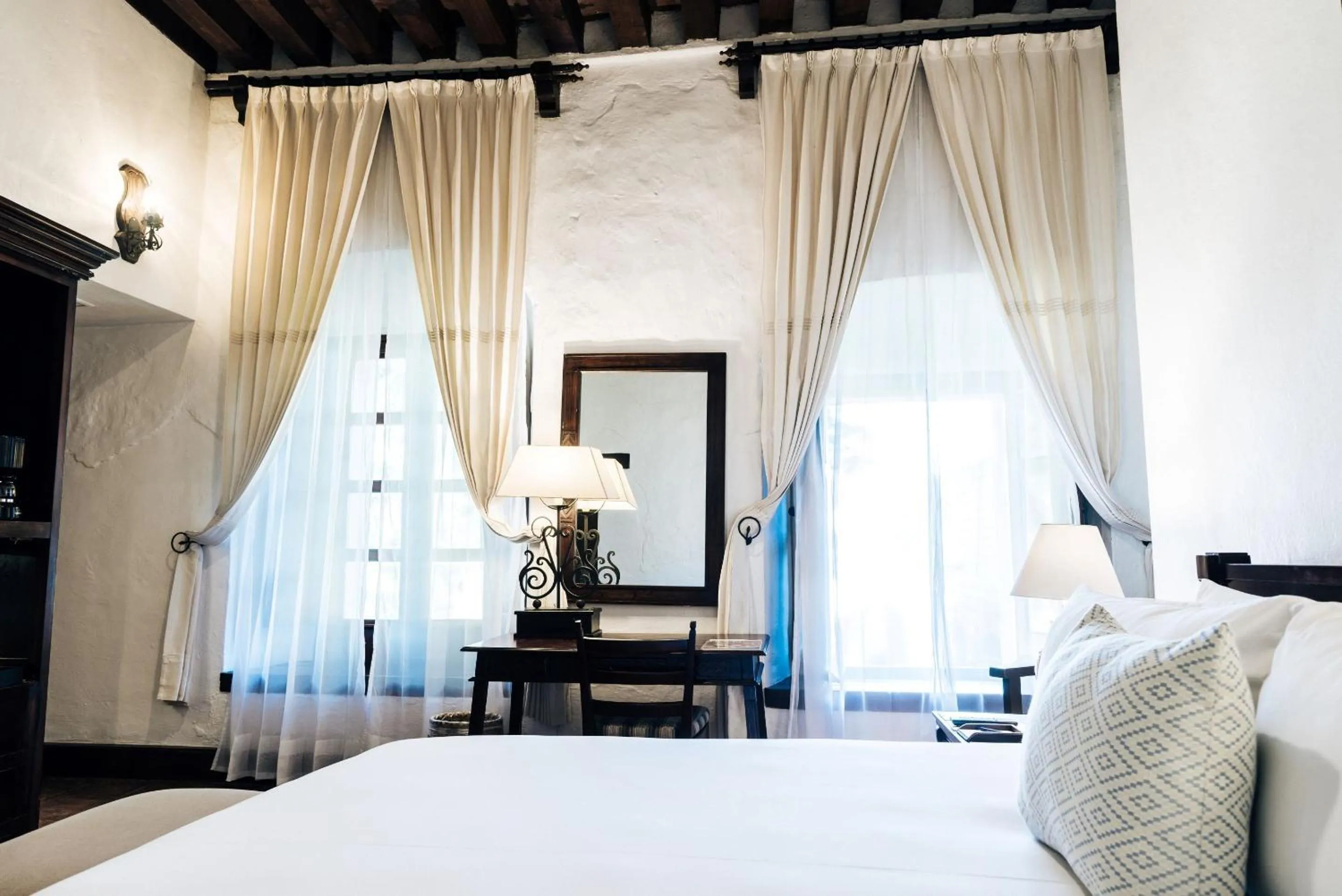 Bedroom, Bed in Quinta Real Oaxaca