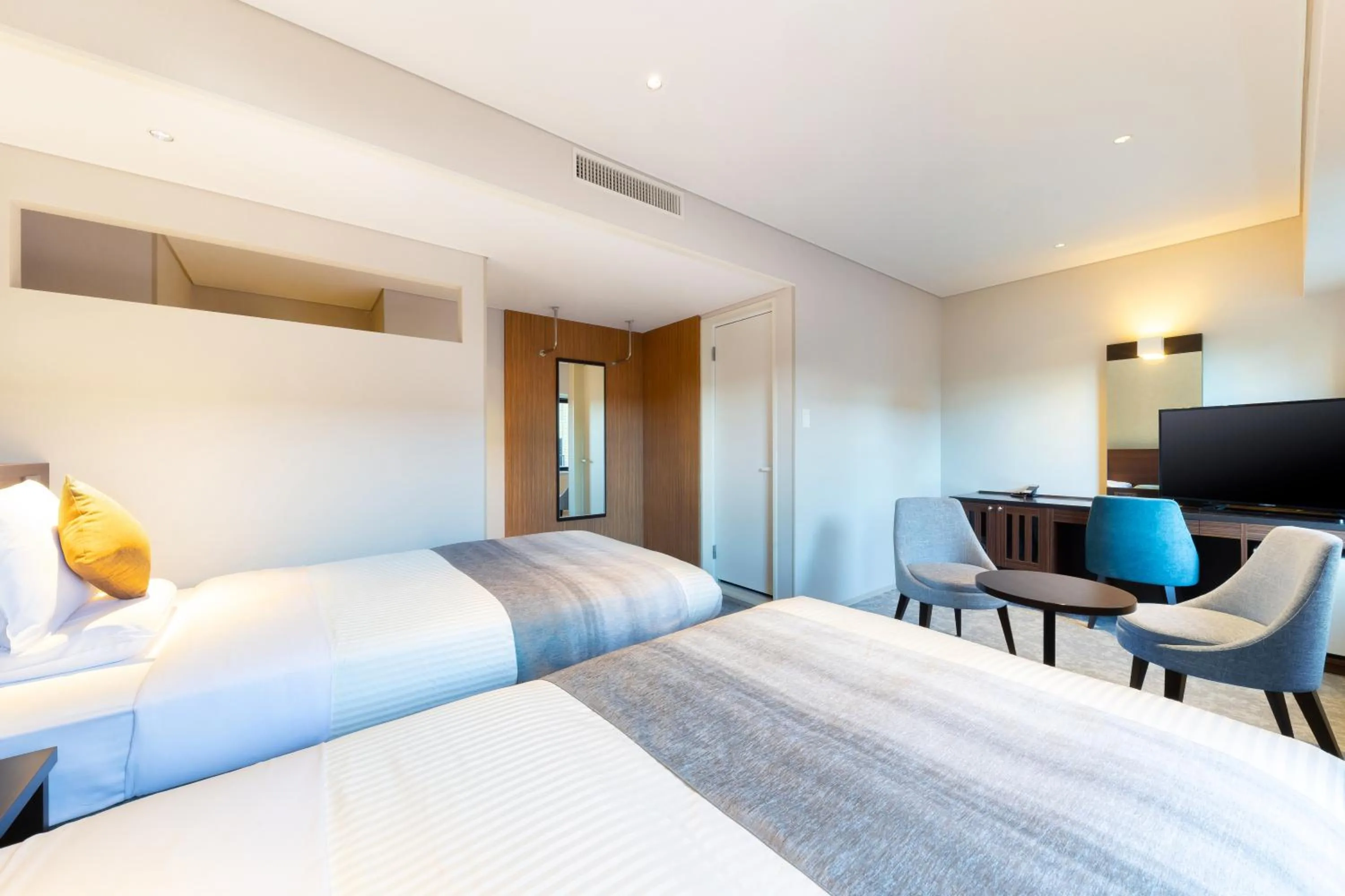 Bed in Art Hotel Niigata Station