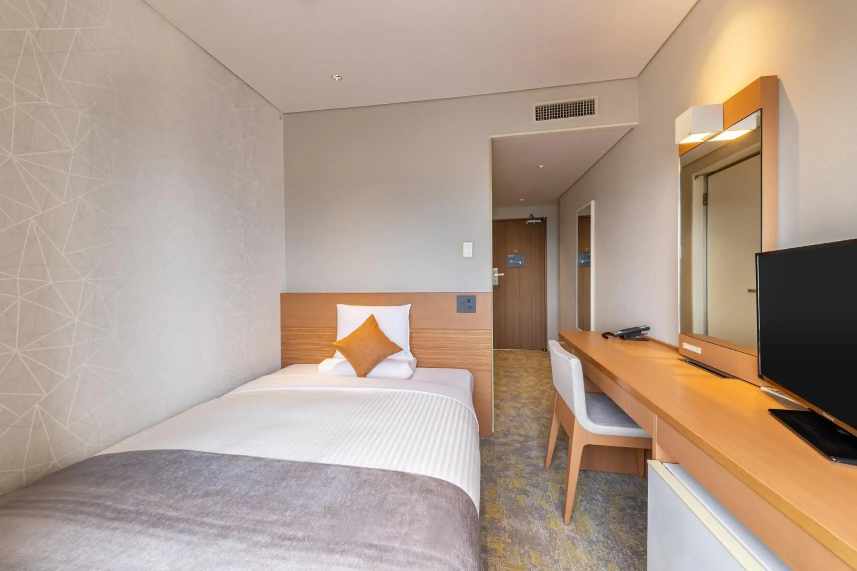 Bed in Art Hotel Niigata Station Bed in Art Hotel Niigata Station