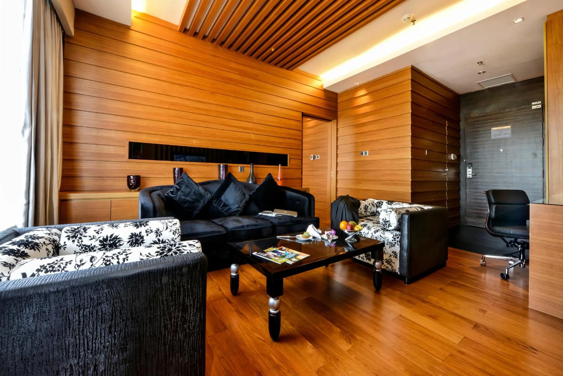 Living room in Horizon Hotel