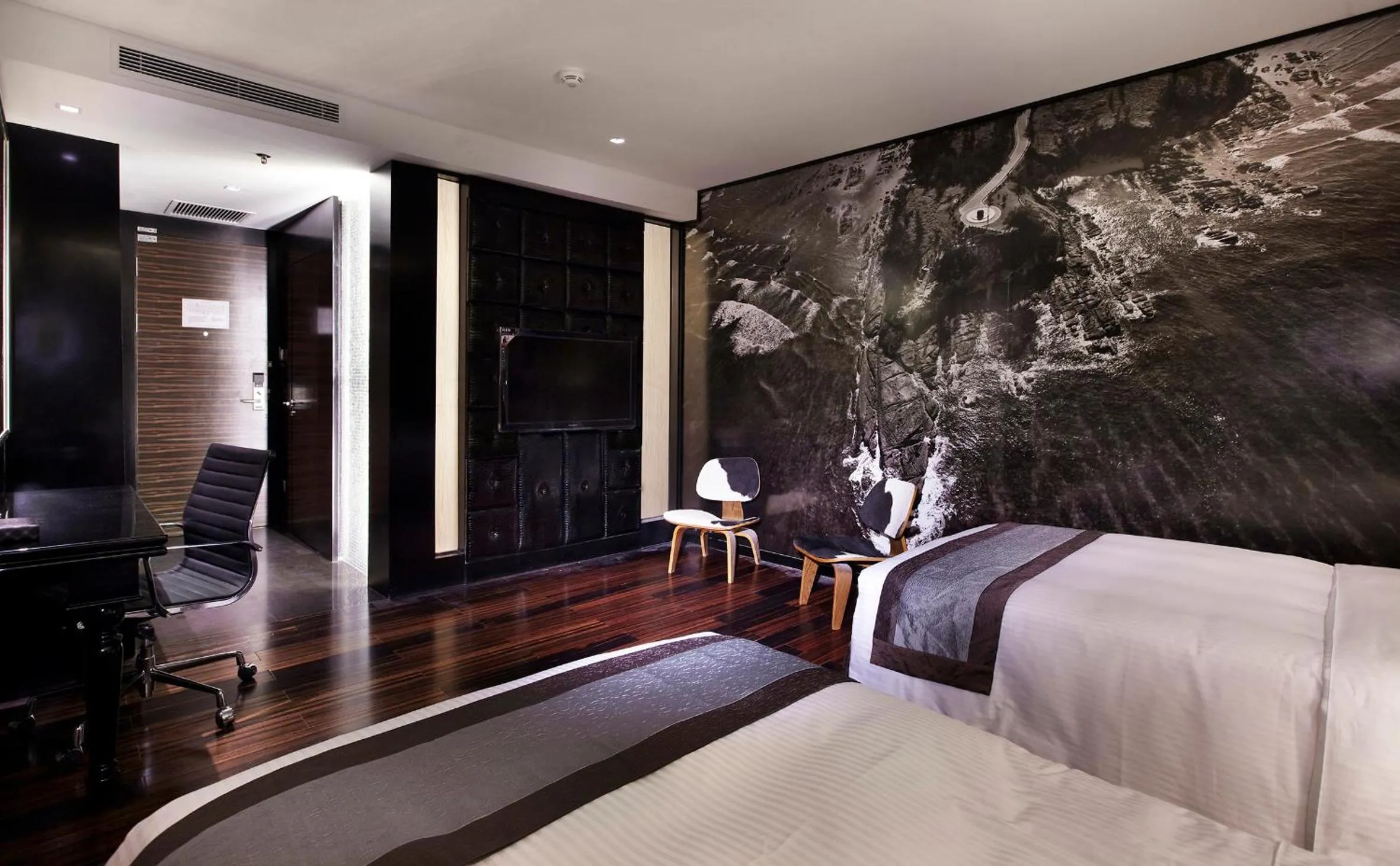 Photo of the whole room, Bed in Horizon Hotel