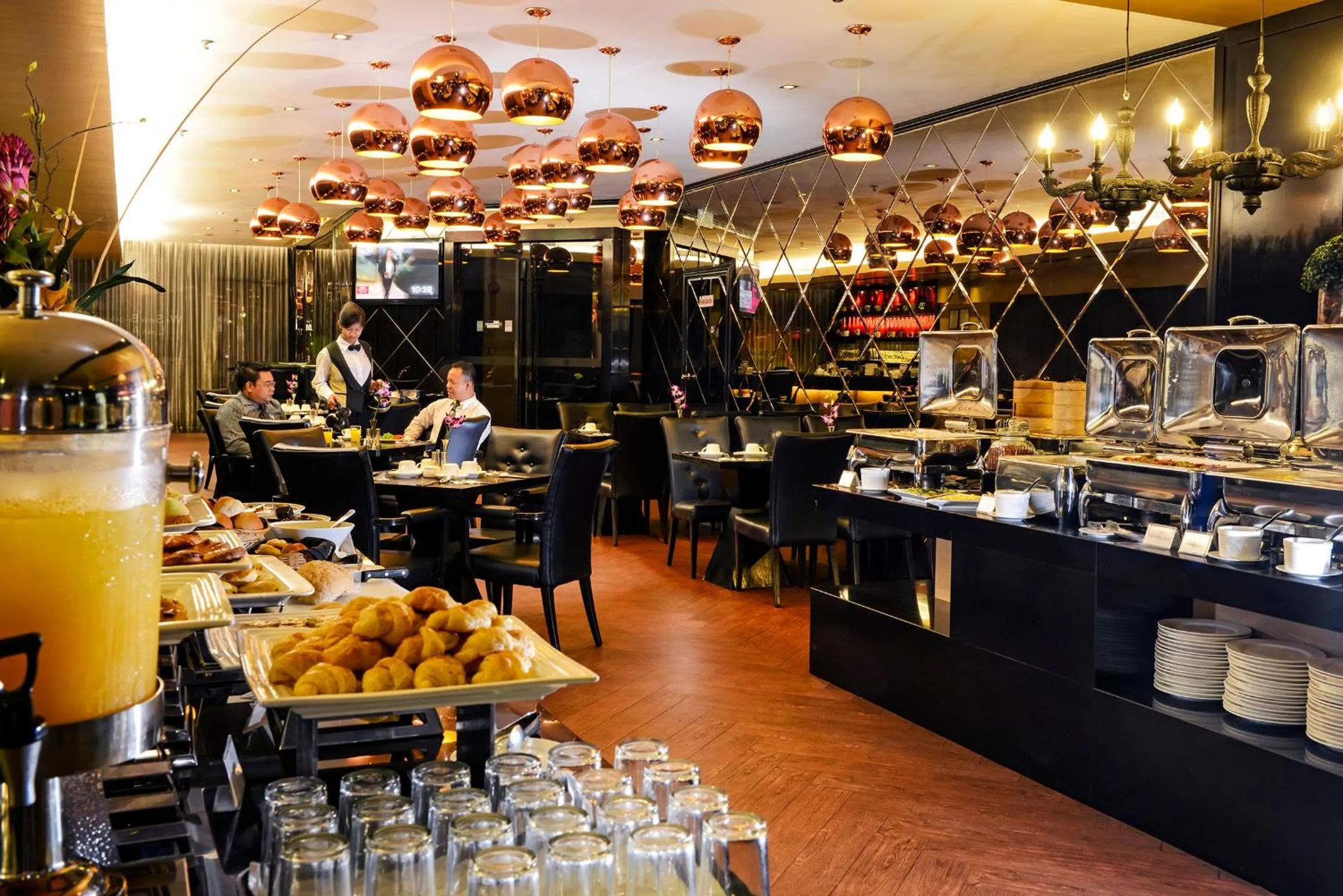 Buffet breakfast in Horizon Hotel