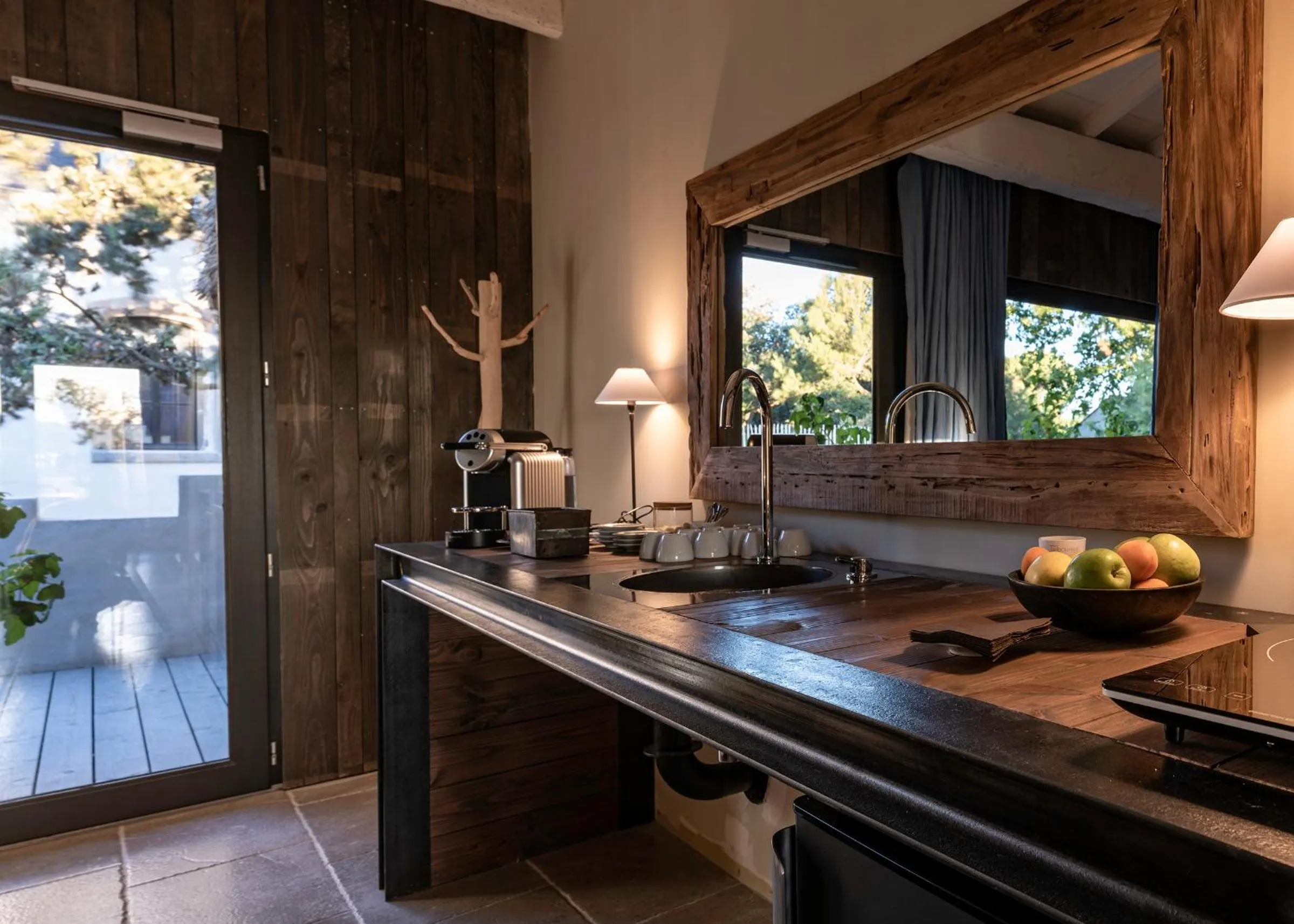 Kitchen or kitchenette in Domaine Tarbouriech, Demeure & Spa