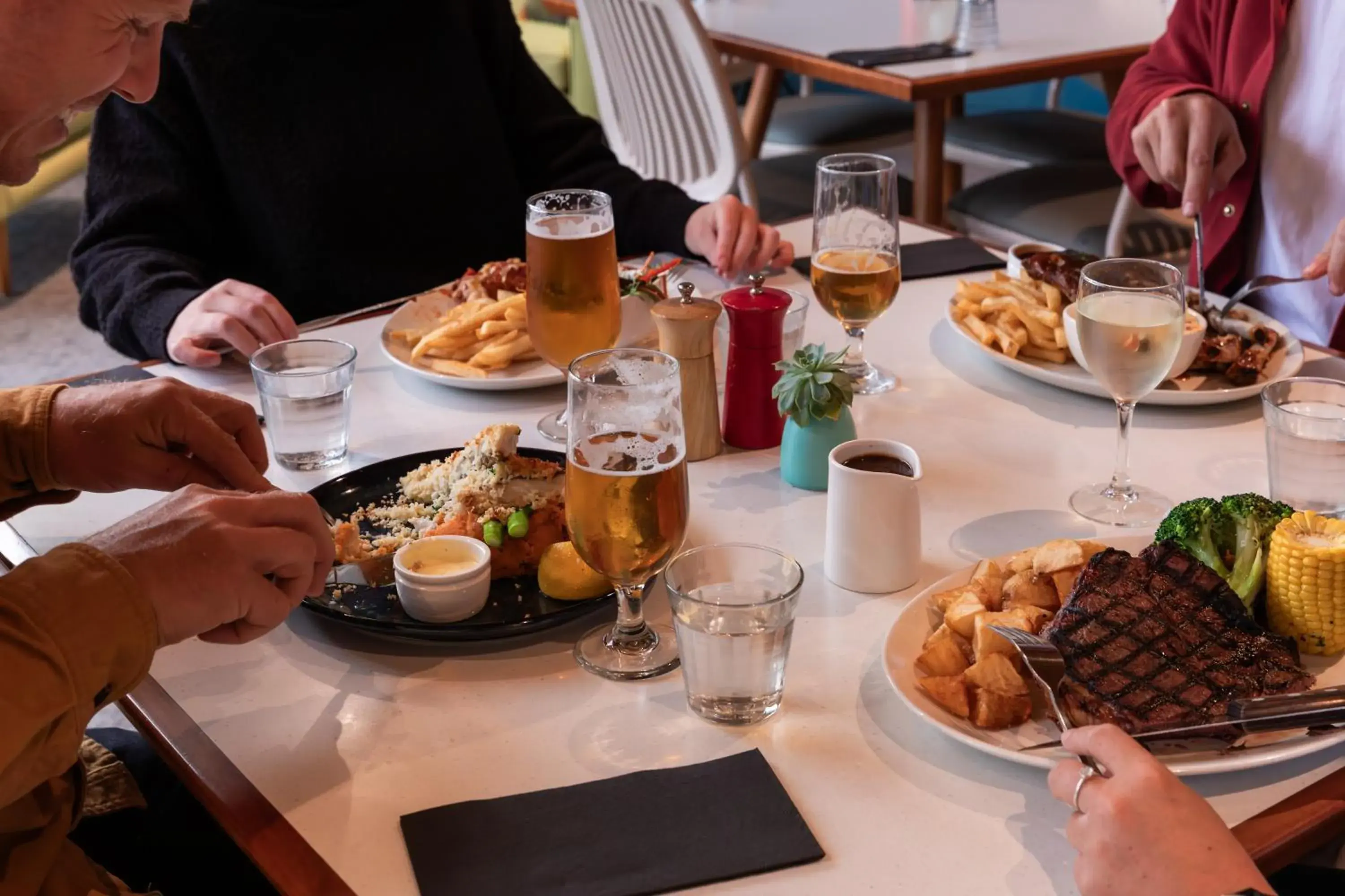 Restaurant/places to eat in Riverfront Motel & Restaurant Restaurant/places to eat in Riverfront Motel & Restaurant