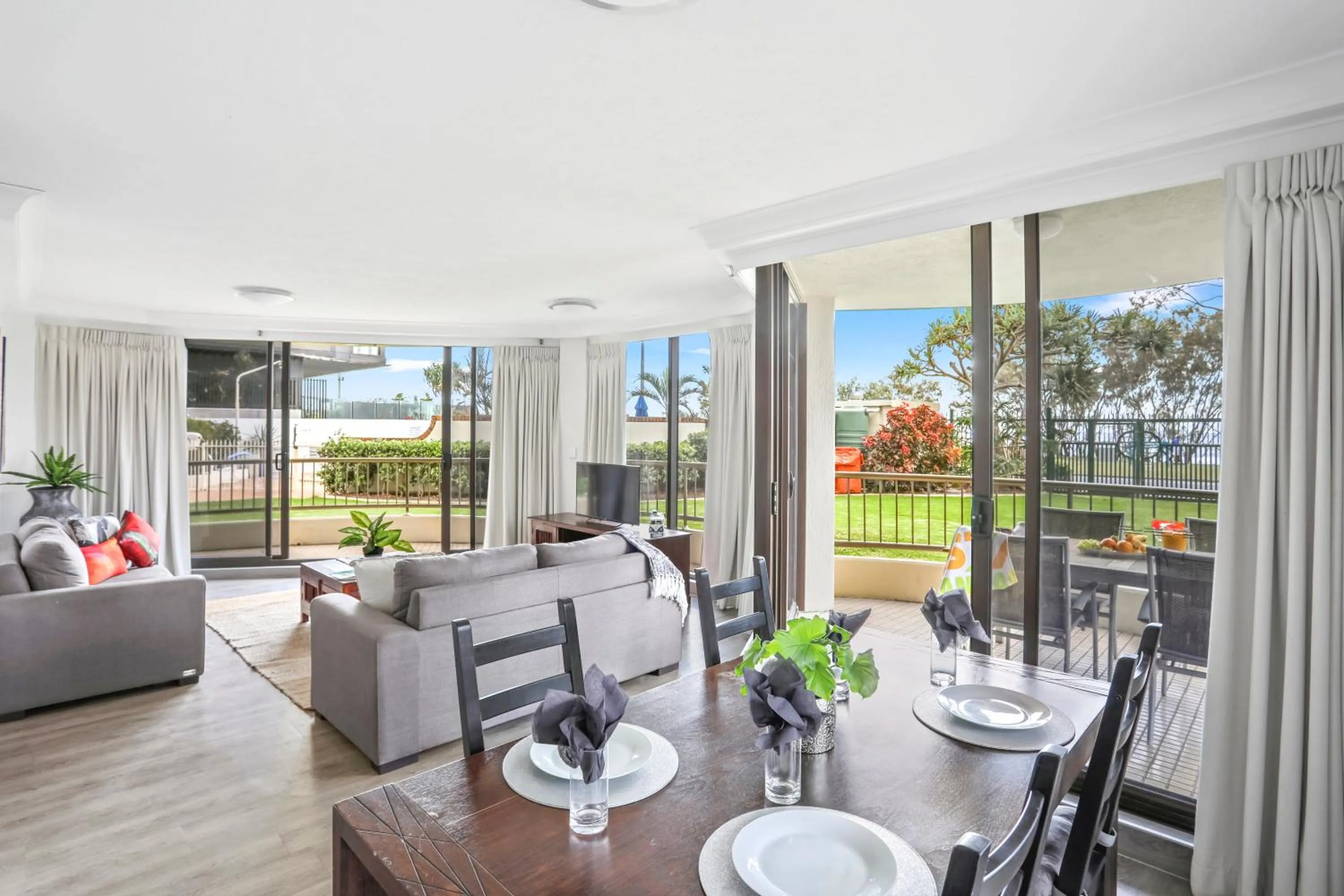 Living room in Boulevard North Holiday Apartments