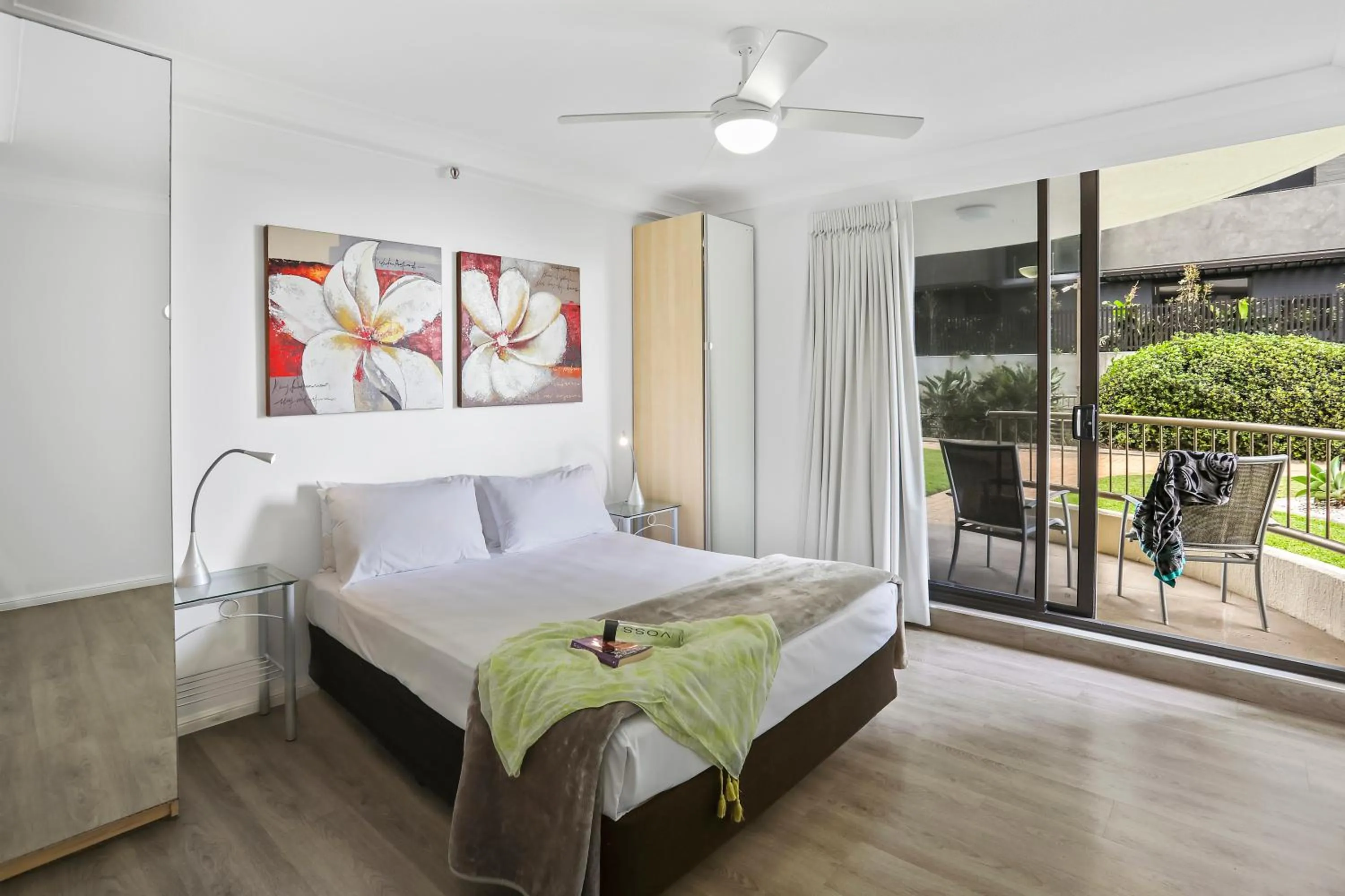 Bedroom, Bed in Boulevard North Holiday Apartments
