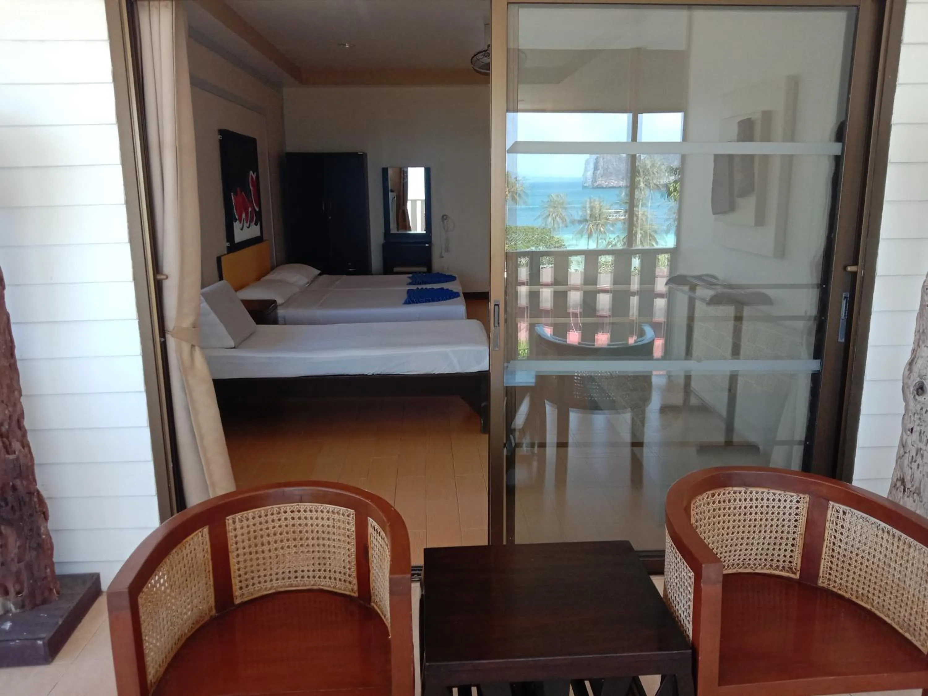 Photo of the whole room, Bed in Koh Hai Fantasy Resort & Spa