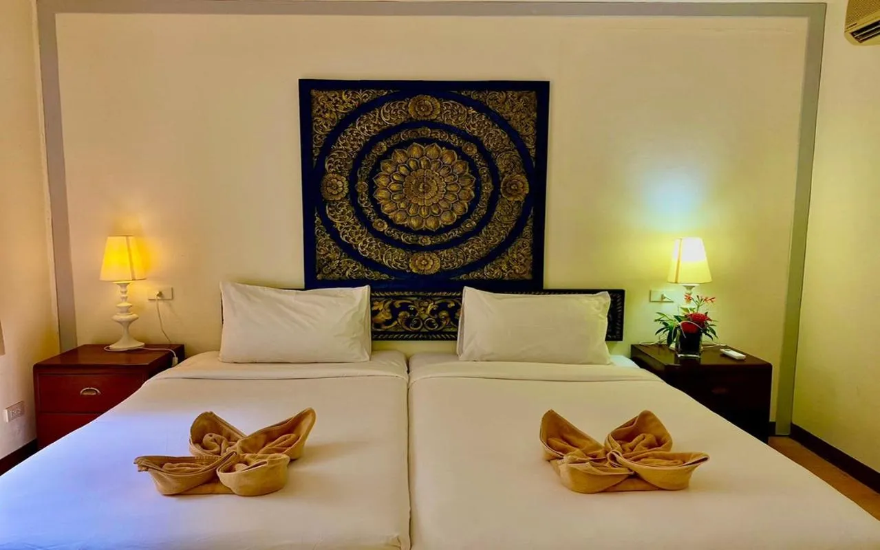 Bed in Koh Hai Fantasy Resort & Spa