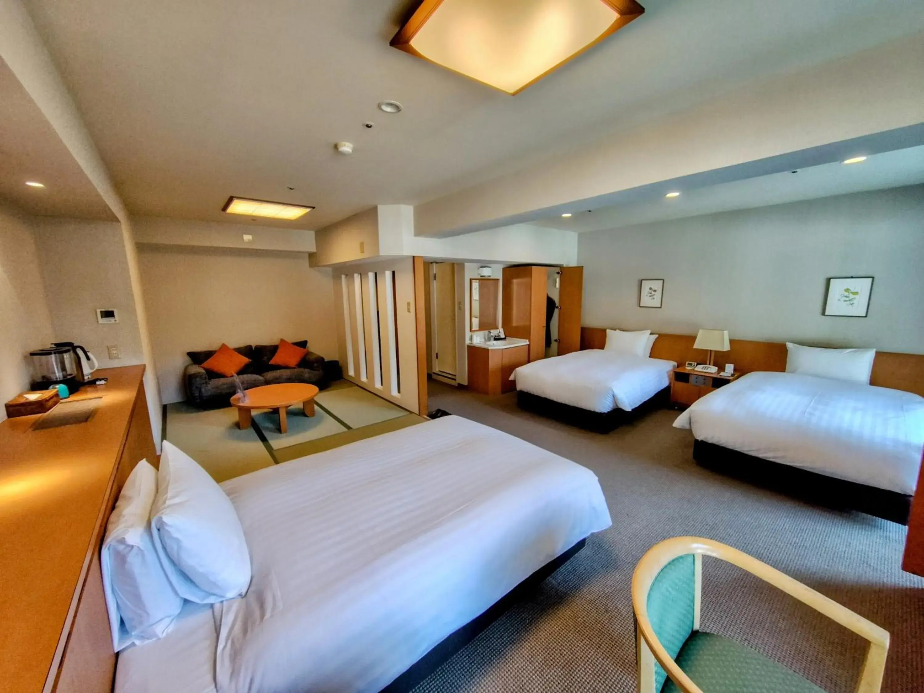 Photo of the whole room, Bed in Yumoto Fujiya Hotel Photo of the whole room, Bed in Yumoto Fujiya Hotel