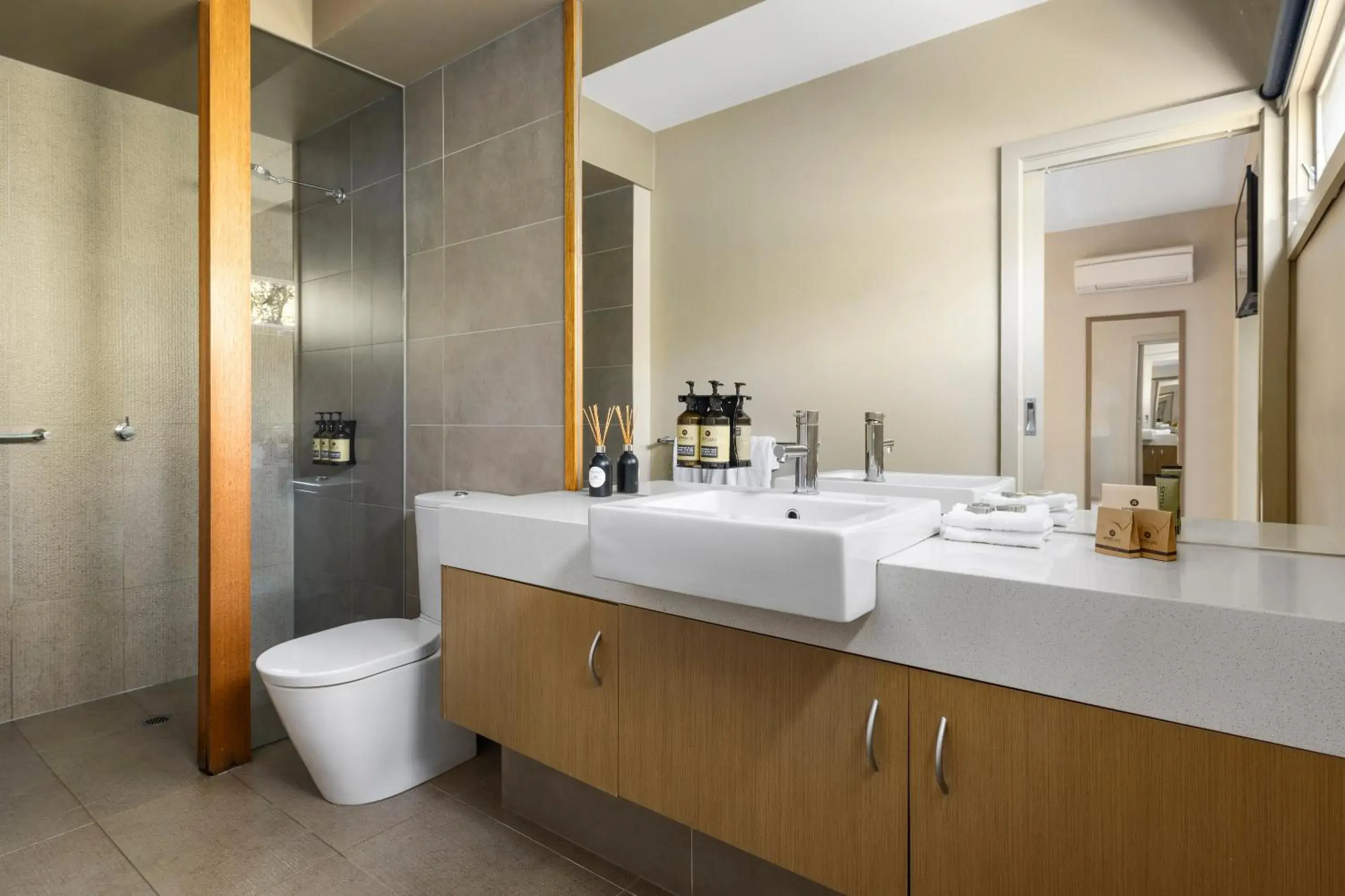 Bathroom in Mineral Springs Hotel Hepburn Bathroom in Mineral Springs Hotel Hepburn