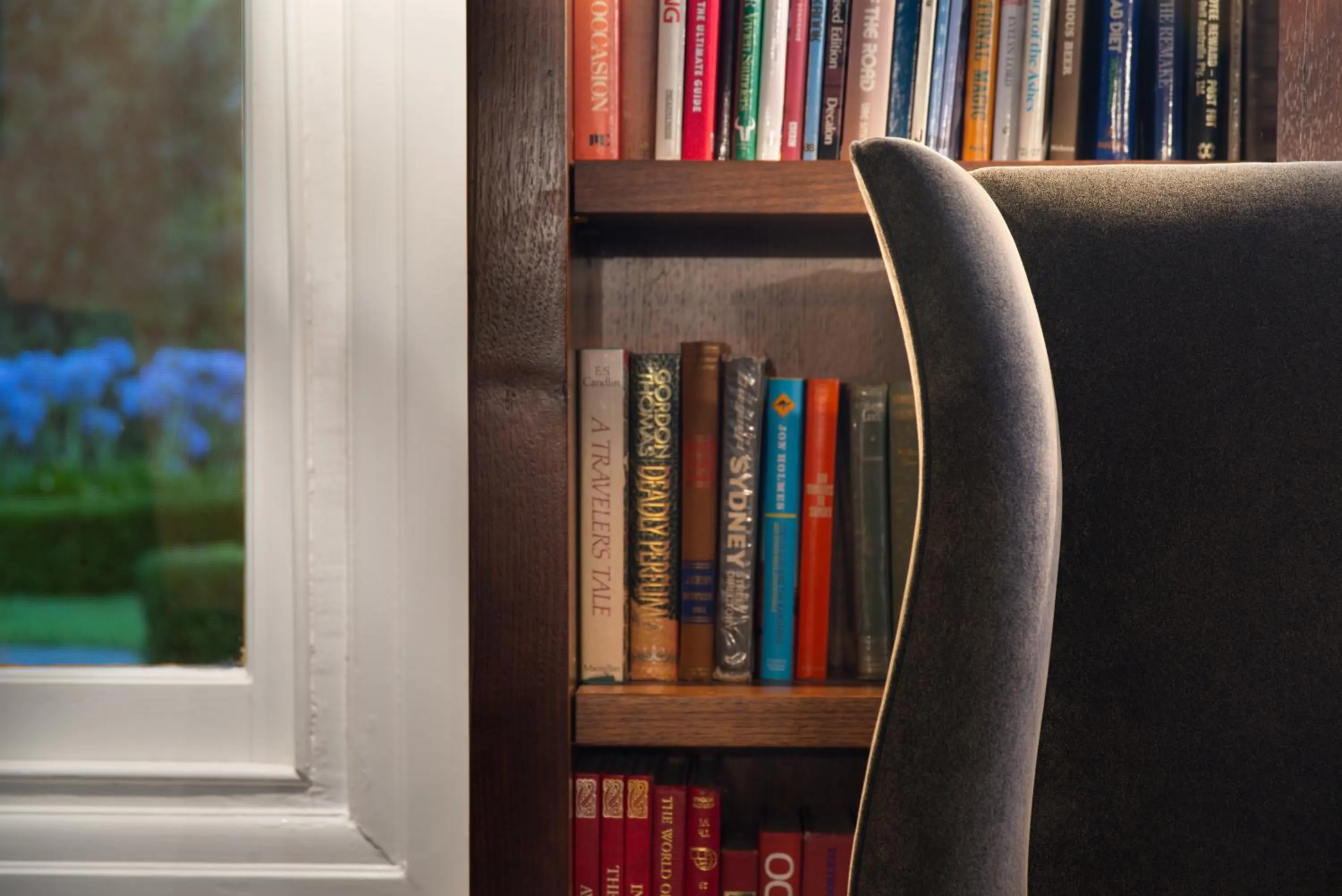 Library in Mineral Springs Hotel Hepburn