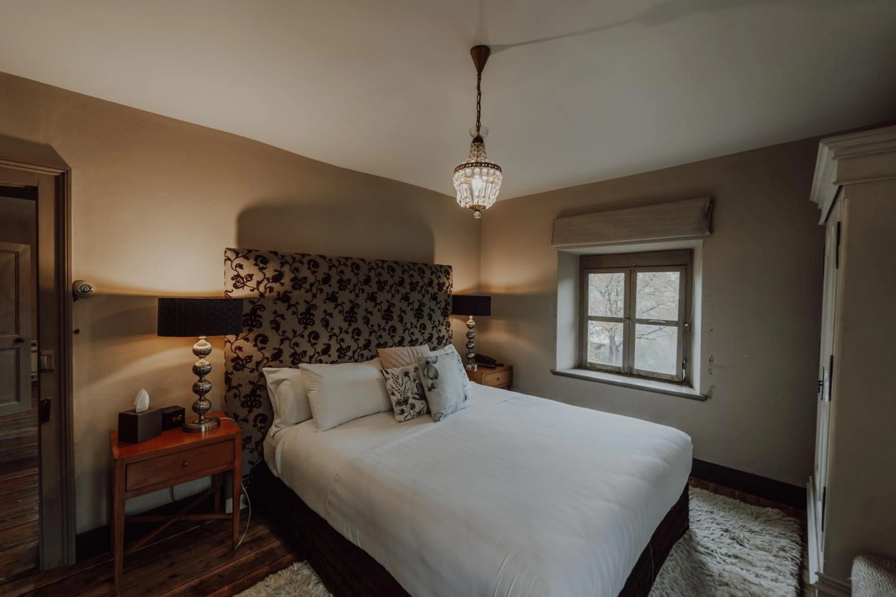 Bed in Mineral Springs Hotel Hepburn