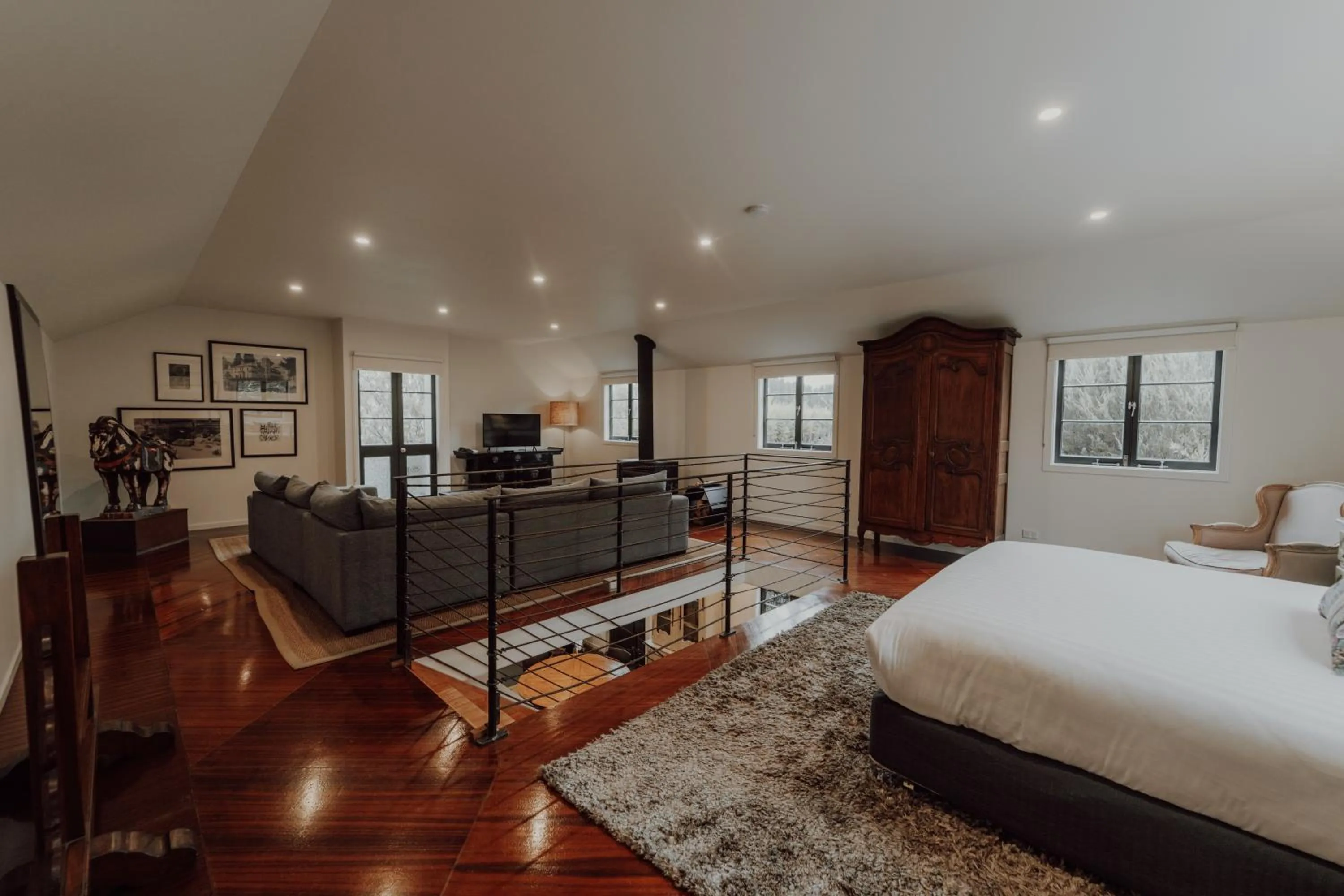 Bed in Mineral Springs Hotel Hepburn