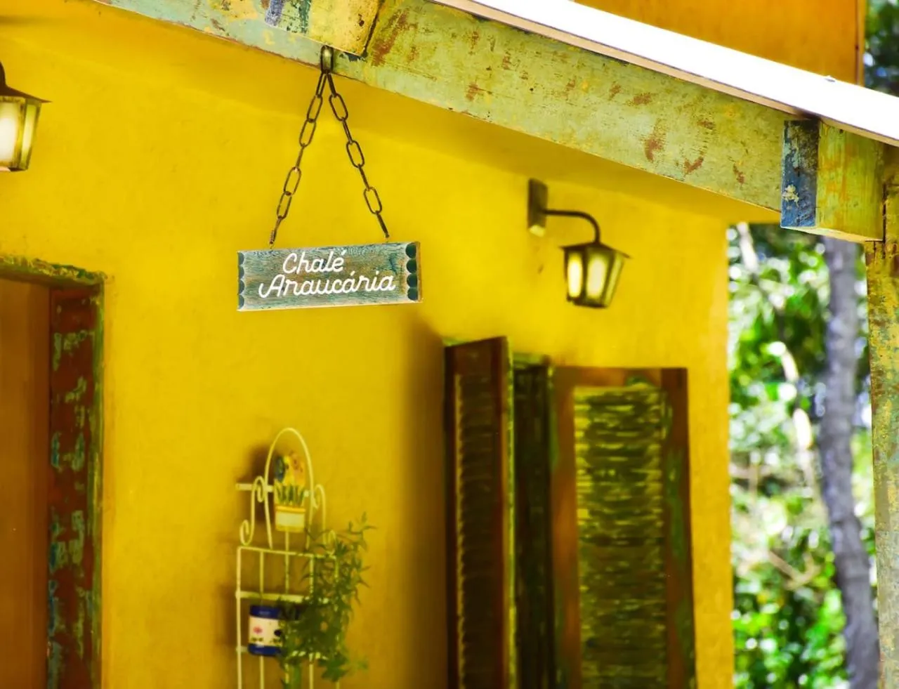 Three-Bedroom Chalet in Pousada Sitio da Terra e Arte