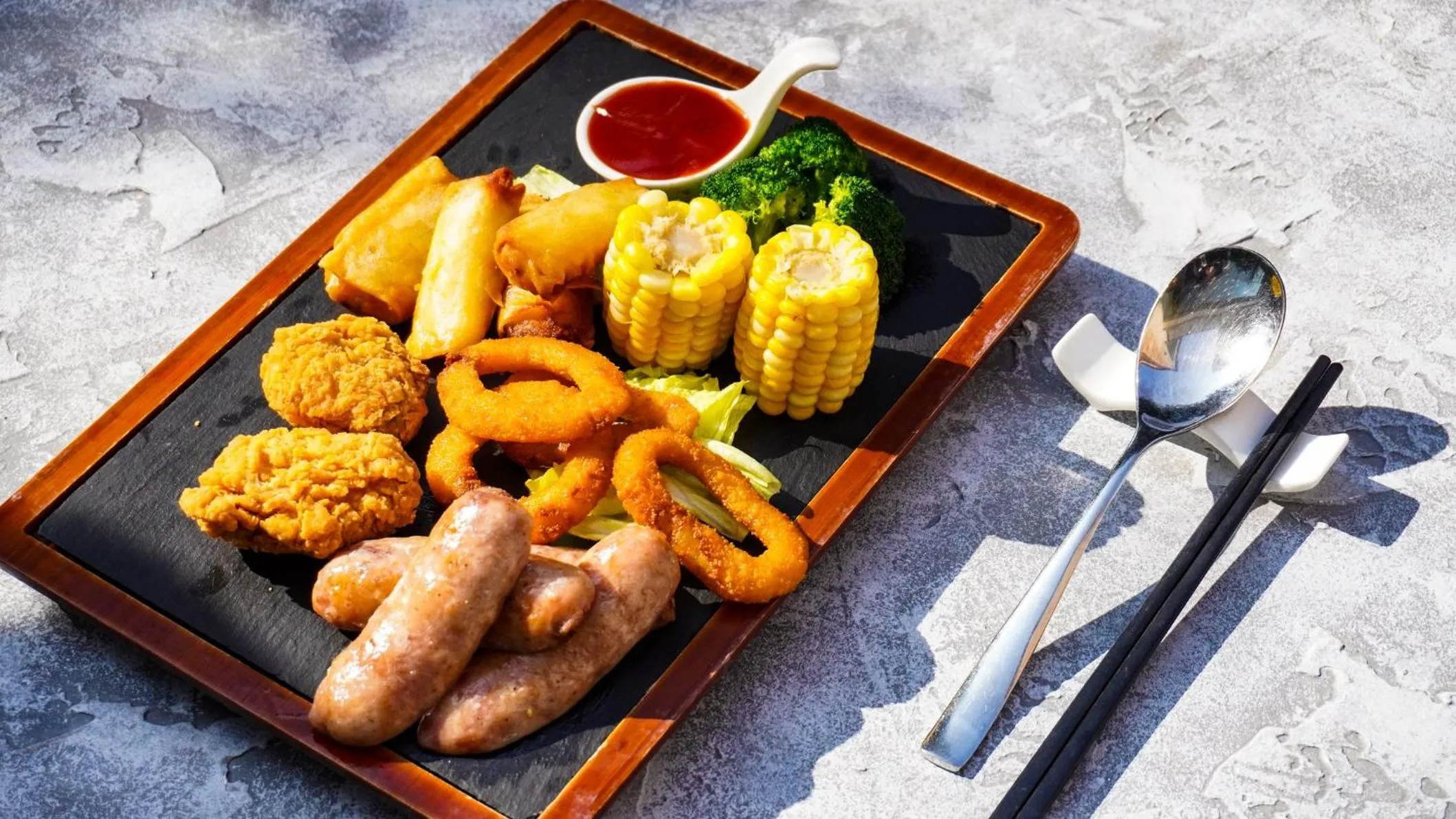 Restaurant/places to eat in InterContinental One Thousand Island Lake Resort, an IHG Hotel