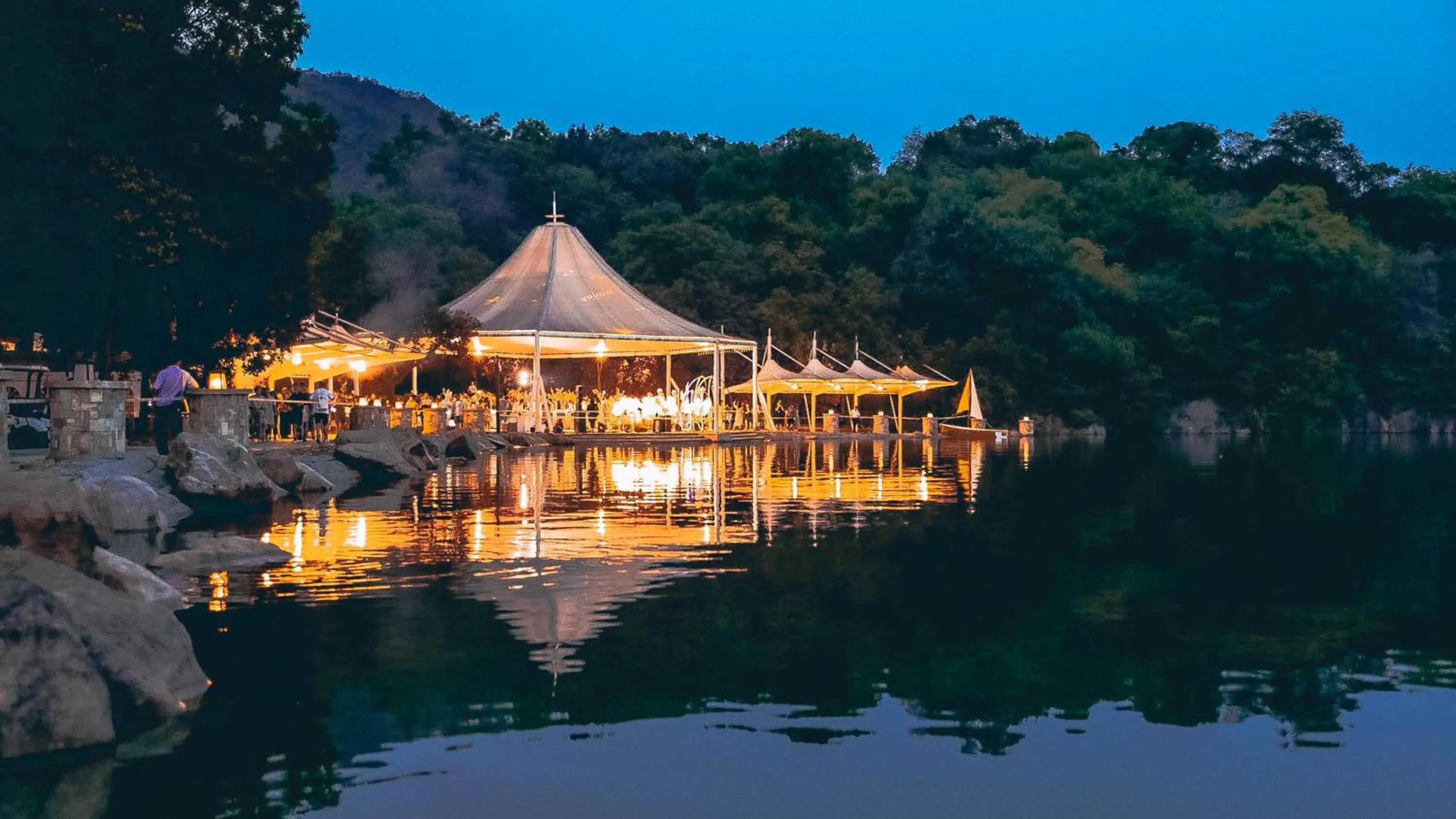 Meeting/conference room in InterContinental One Thousand Island Lake Resort, an IHG Hotel