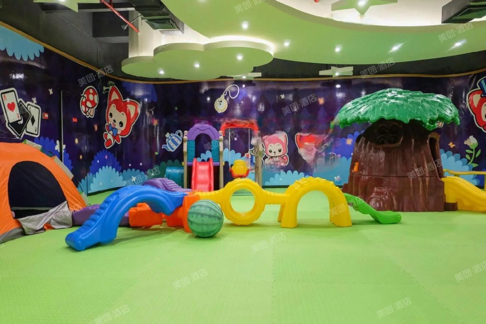 Kids's club in InterContinental One Thousand Island Lake Resort, an IHG Hotel