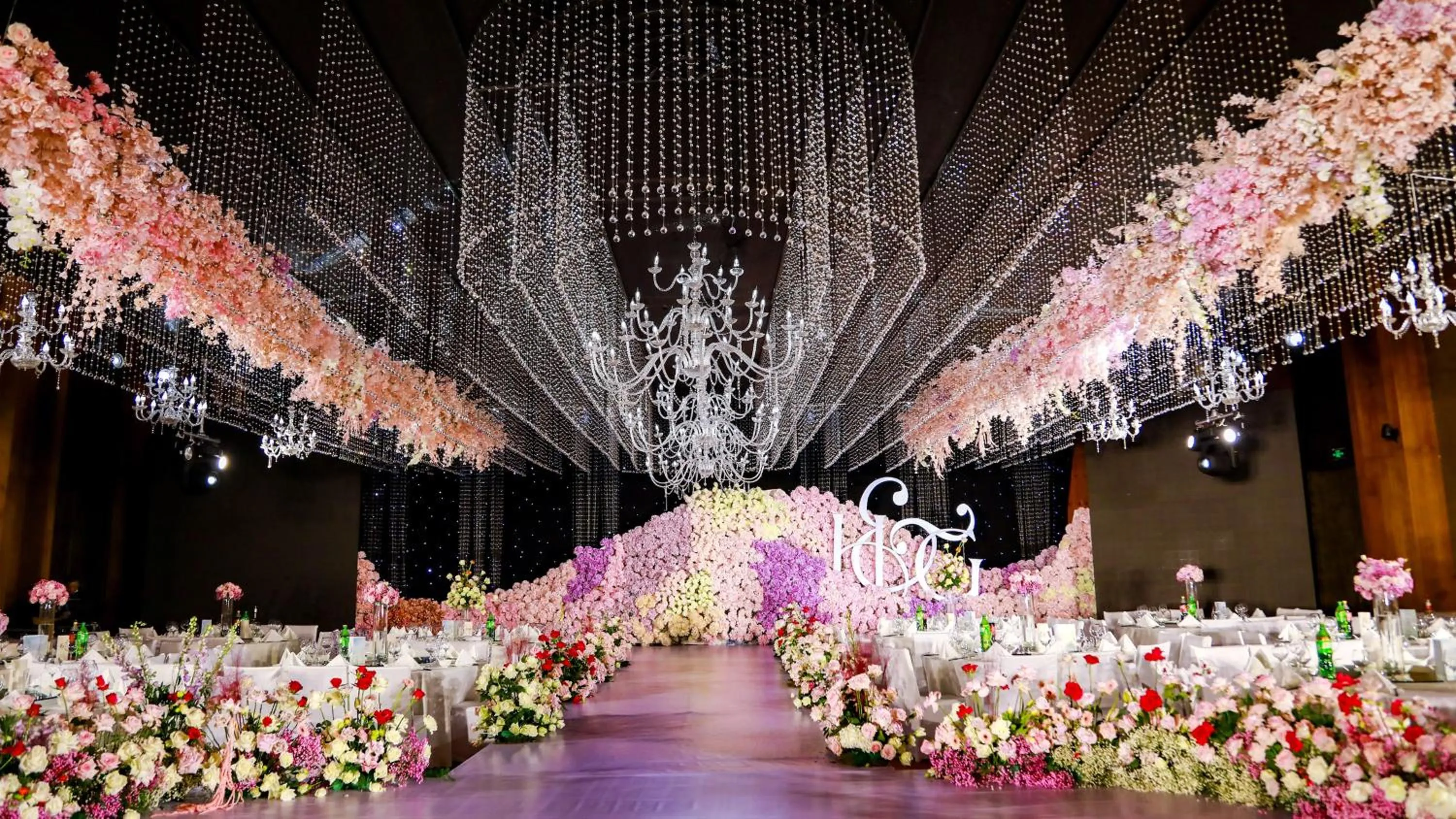 Meeting/conference room in InterContinental One Thousand Island Lake Resort, an IHG Hotel