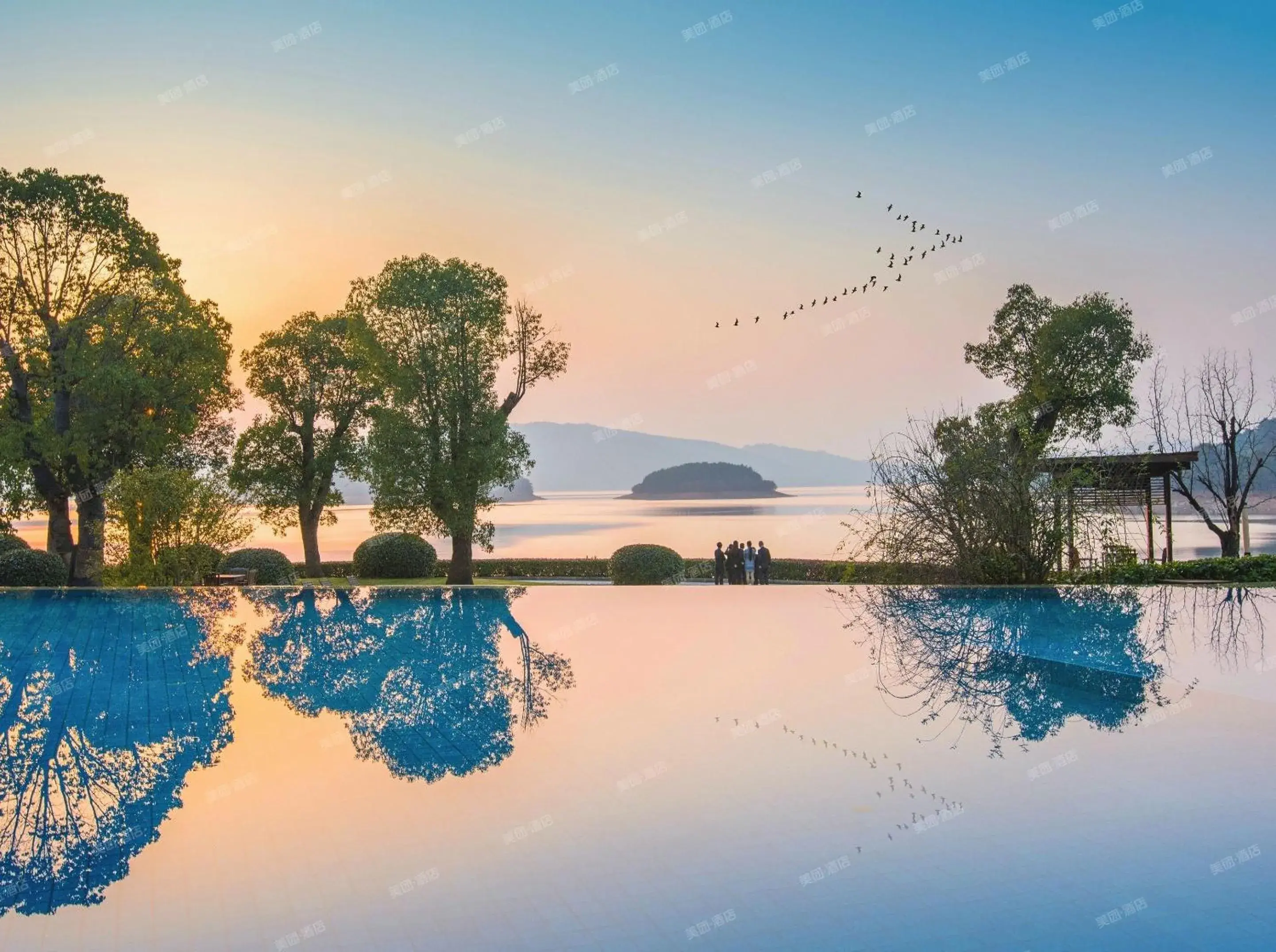 Swimming pool in InterContinental One Thousand Island Lake Resort, an IHG Hotel Swimming pool in InterContinental One Thousand Island Lake Resort, an IHG Hotel