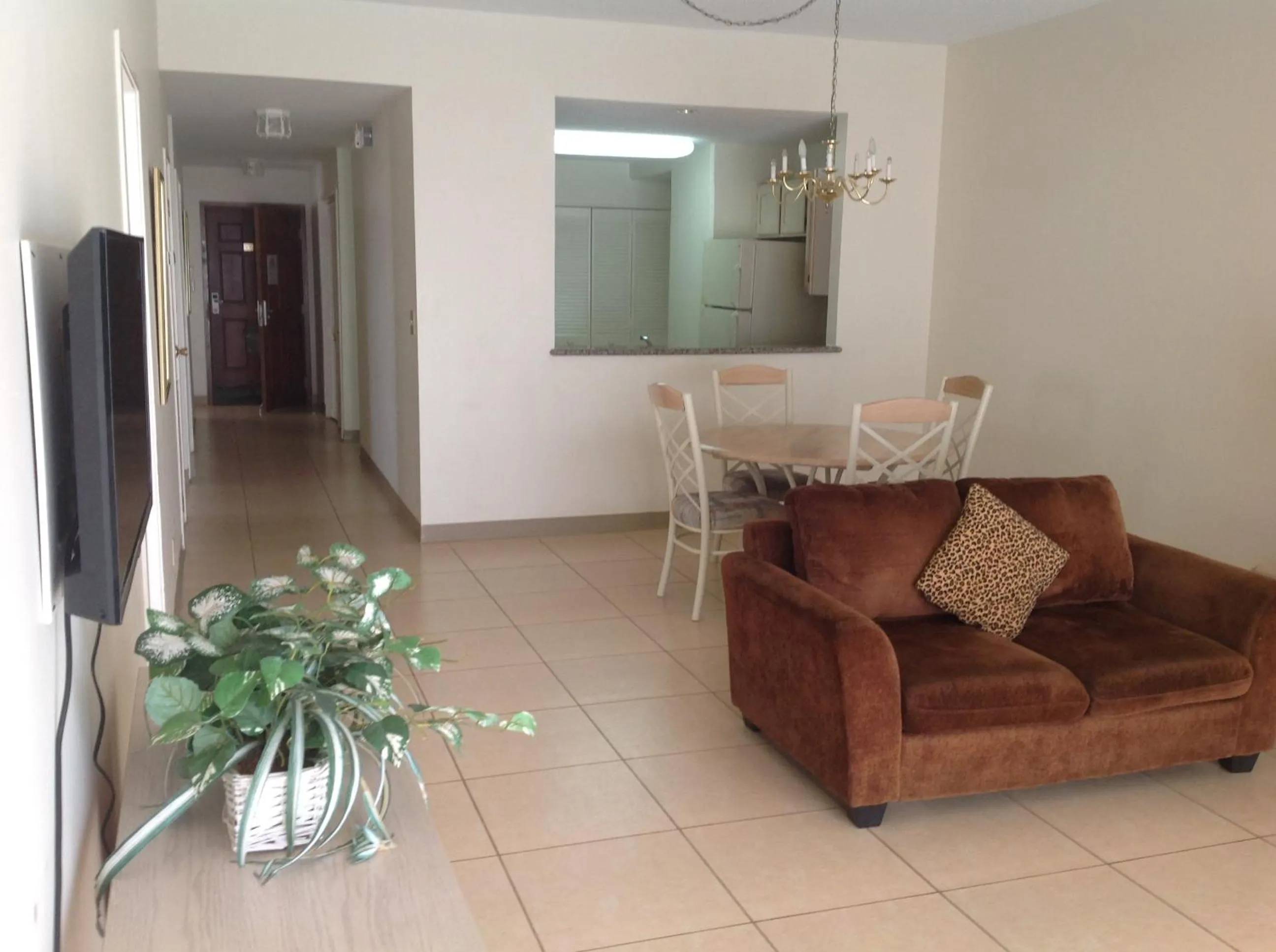 Living room in Aquarius Beach Tower