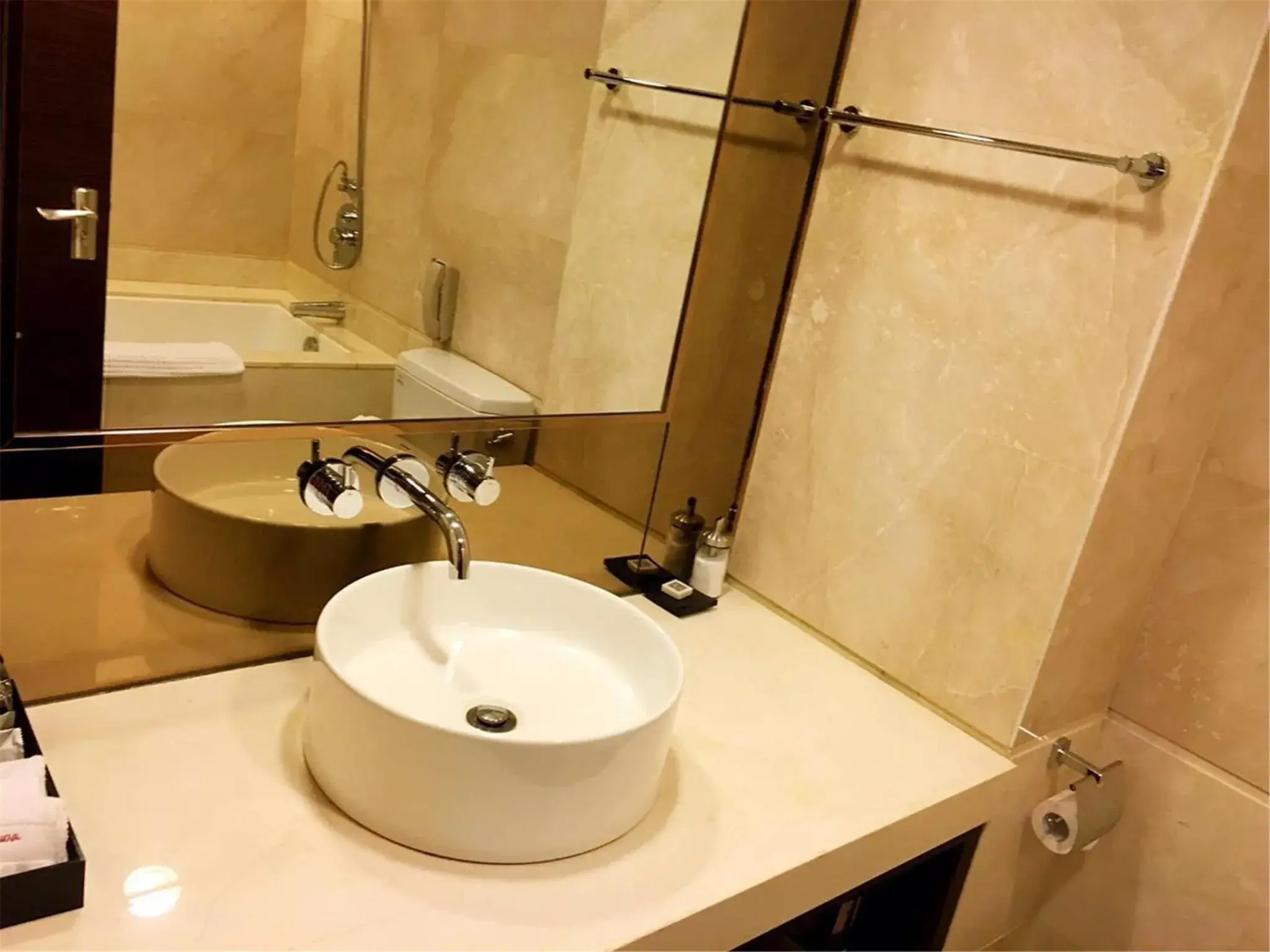 Toilet, Bathroom in Yuwa Hotel