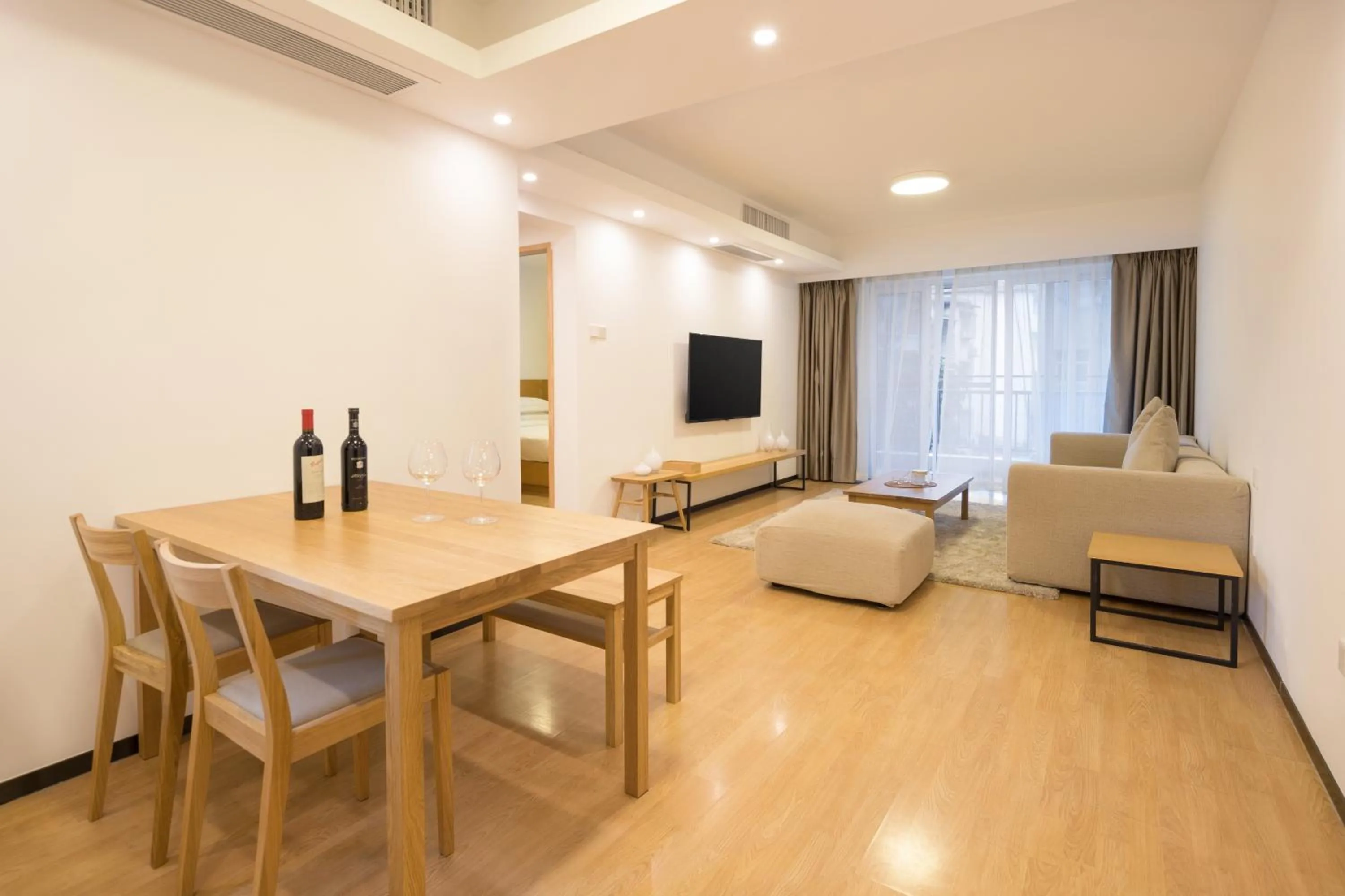 Dining area in 广州友和酒店Yuwa Hotel-Free Shuttle Bus to Canton Fair Complex DuringCanton Fair Period