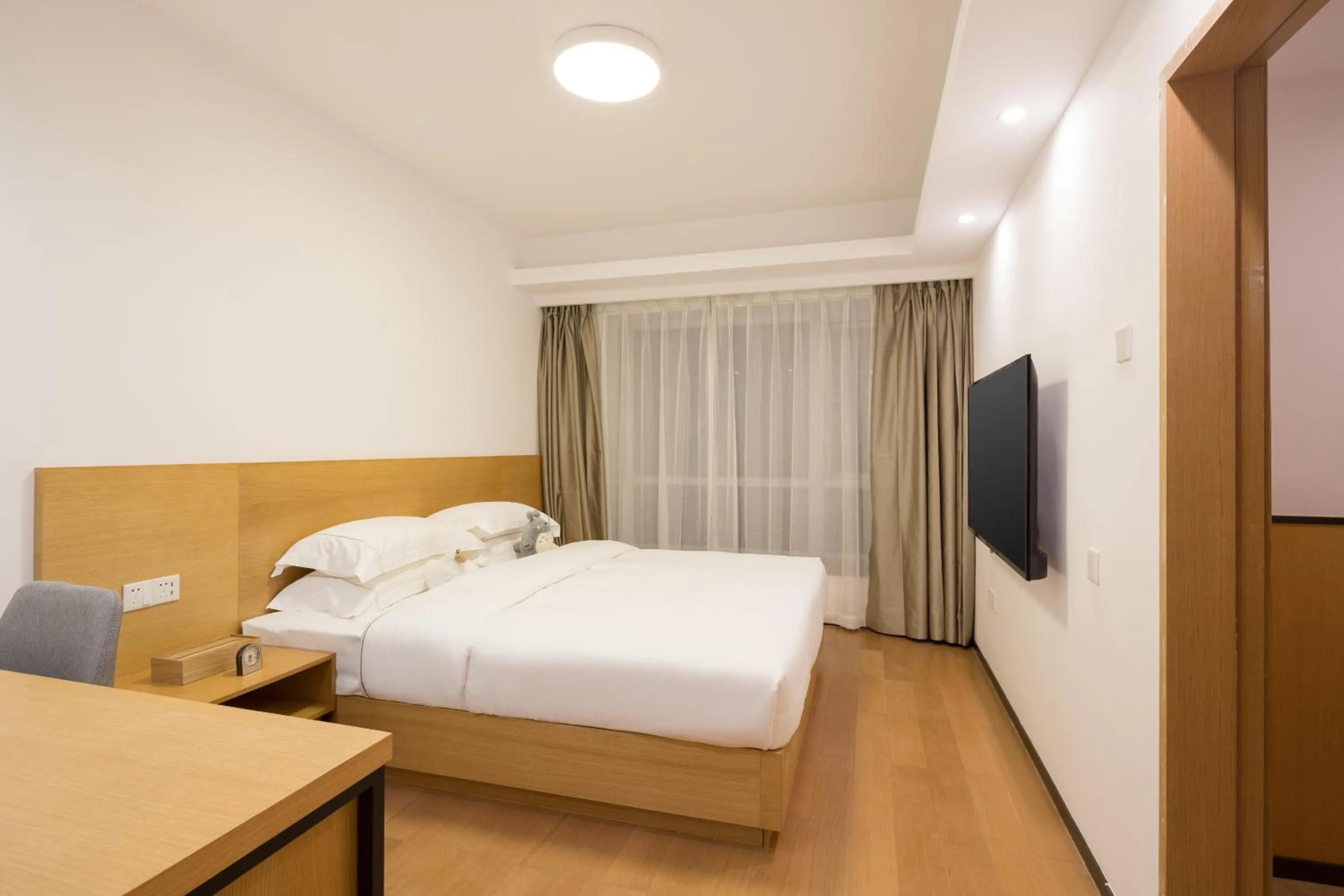 Bedroom, Bed in 广州友和酒店Yuwa Hotel-Free Shuttle Bus to Canton Fair Complex DuringCanton Fair Period