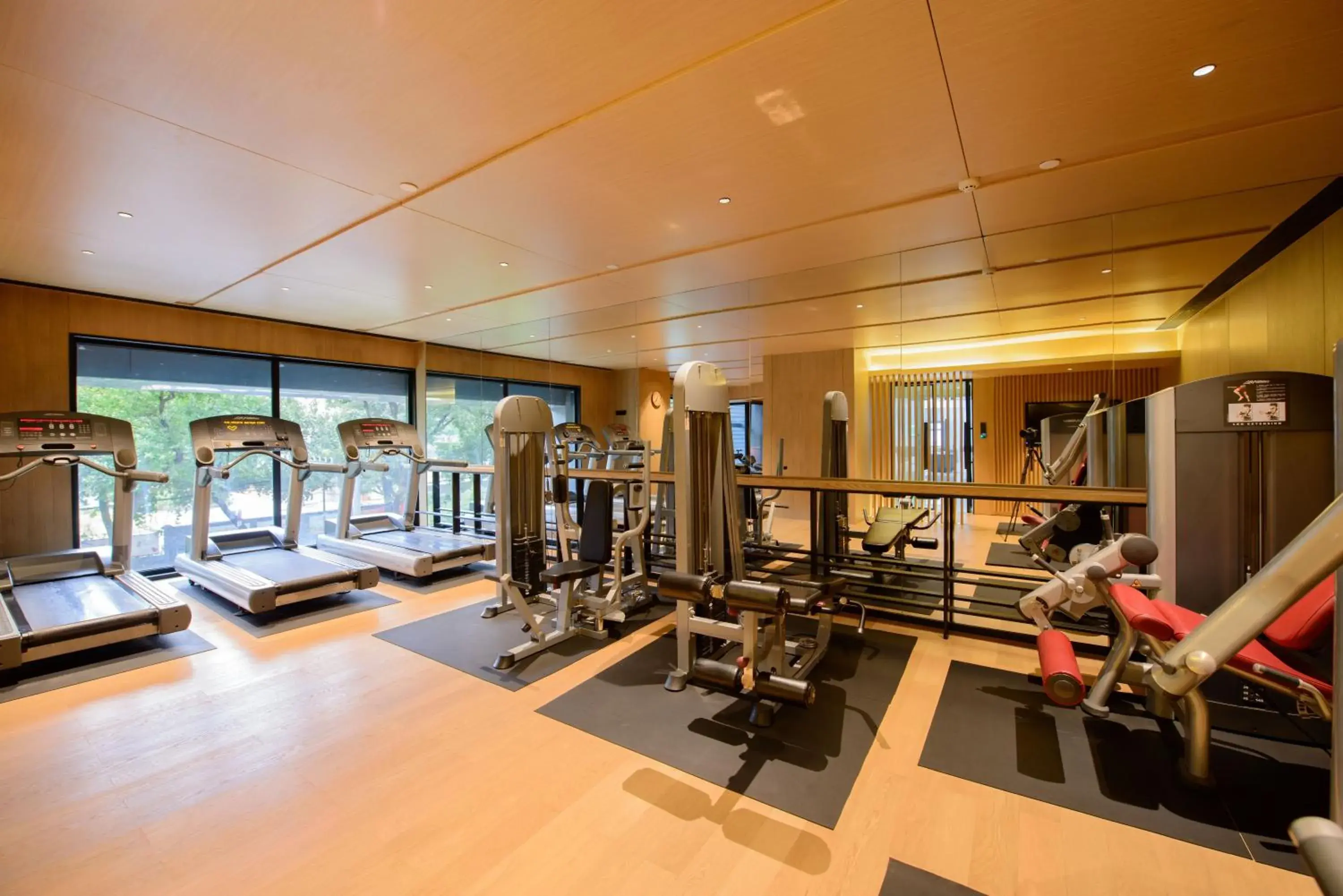 Fitness centre/facilities in 广州友和酒店Yuwa Hotel-Free Shuttle Bus to Canton Fair Complex DuringCanton Fair Period Fitness centre/facilities in 广州友和酒店Yuwa Hotel-Free Shuttle Bus to Canton Fair Complex DuringCanton Fair Period