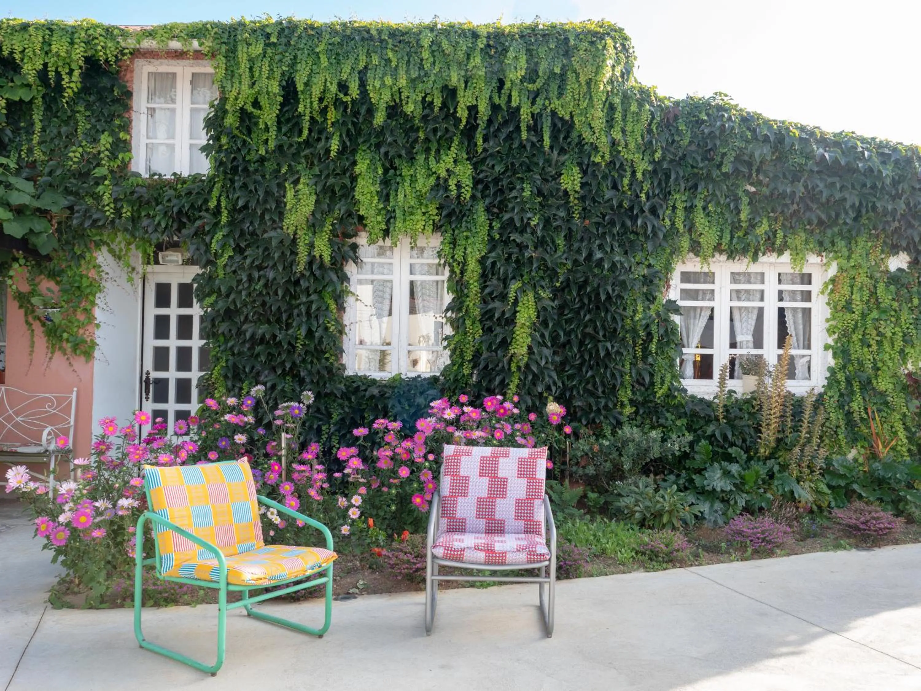 Property building in Casa Lourido