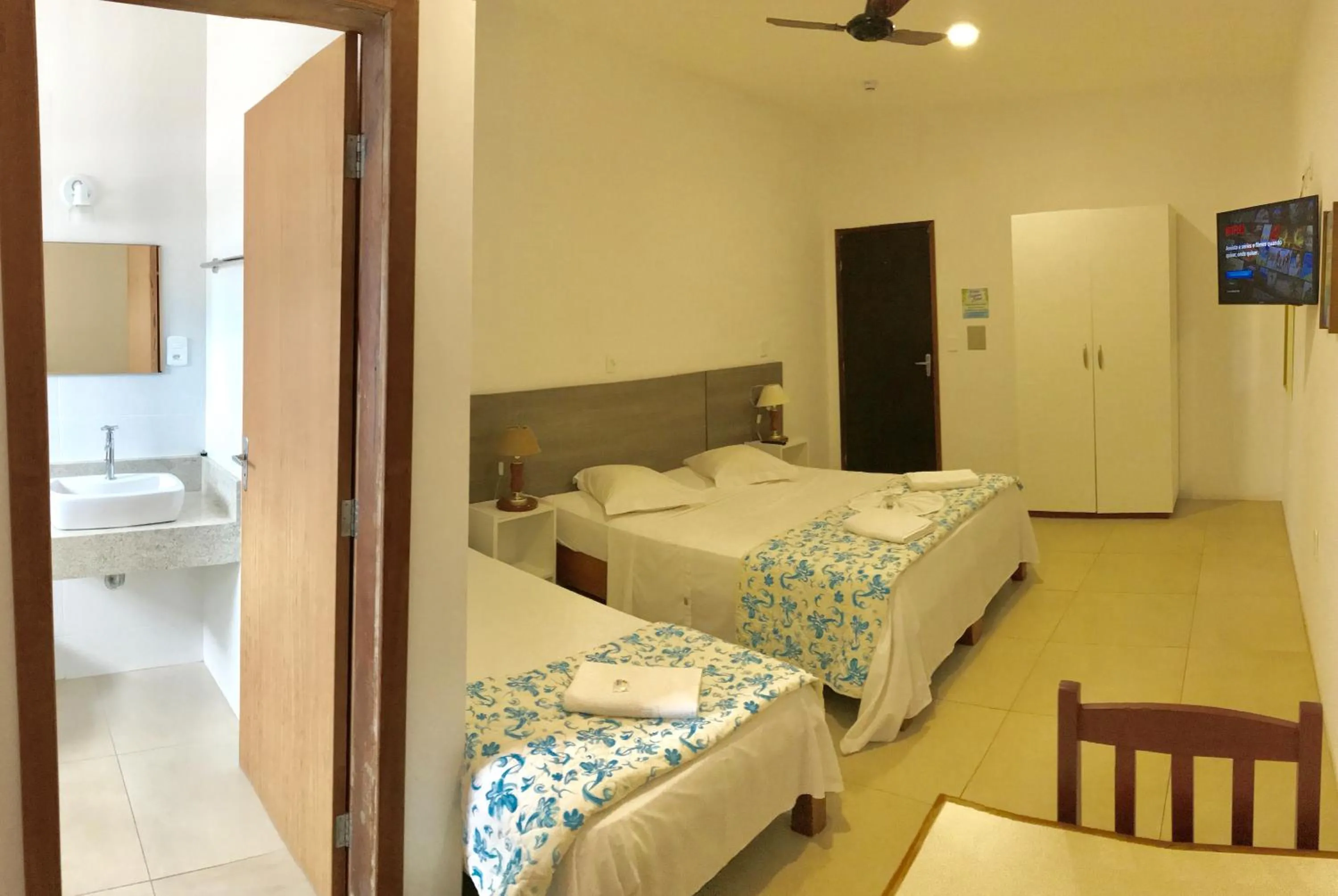 Bed in Hotel Pousada Santos