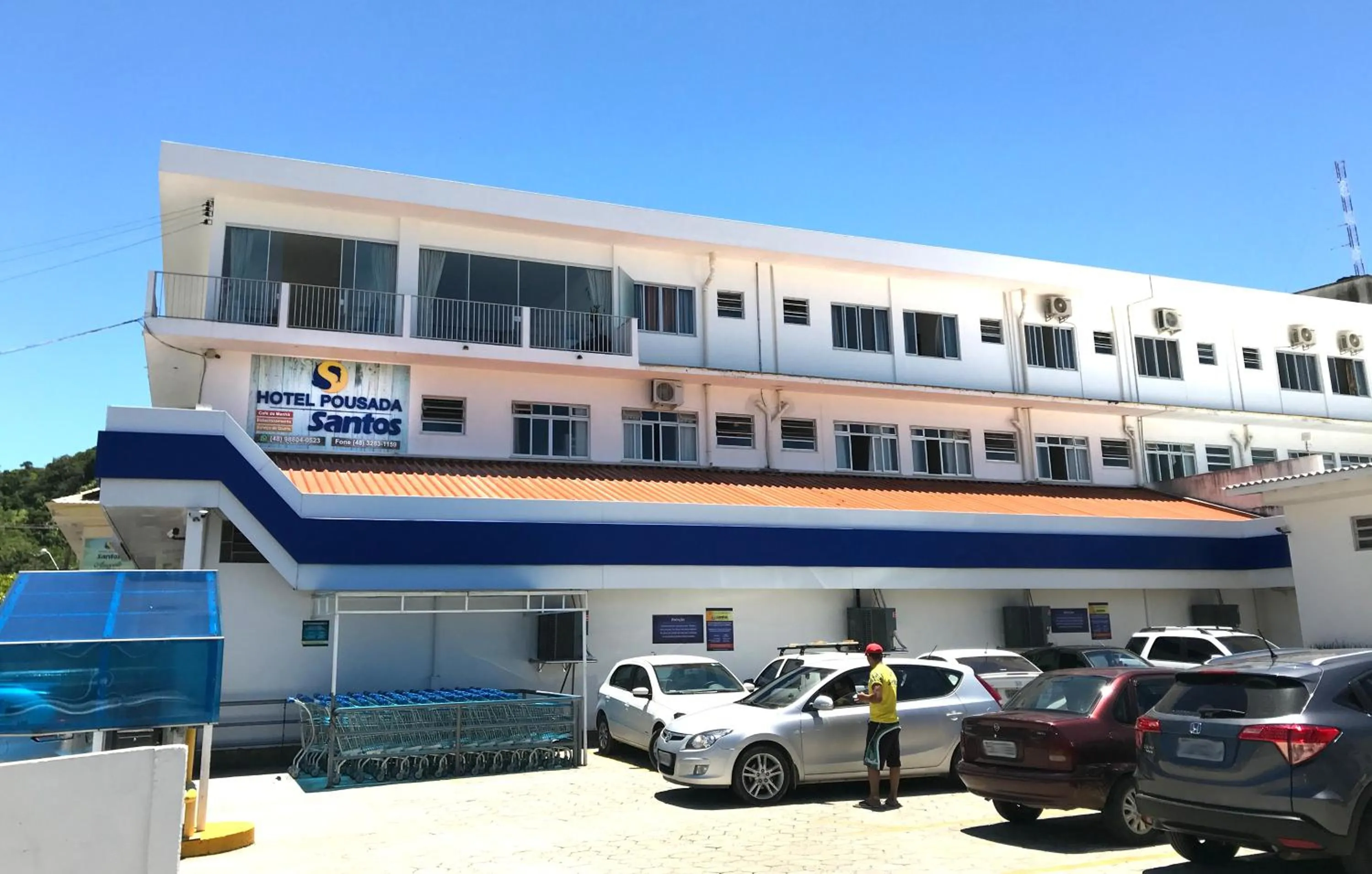 Facade/entrance in Hotel Pousada Santos