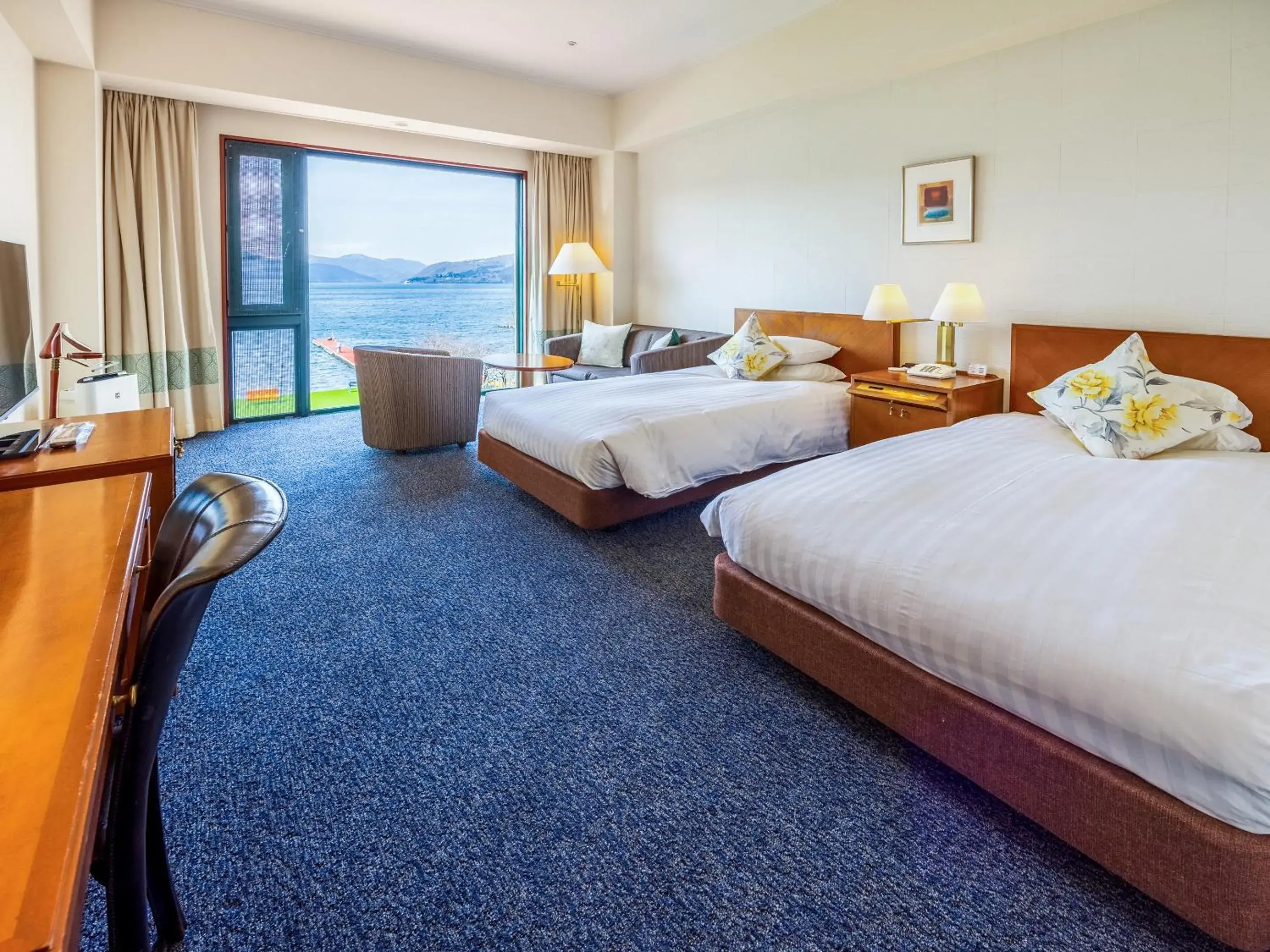 Photo of the whole room, Bed in Hakone Hotel Photo of the whole room, Bed in Hakone Hotel