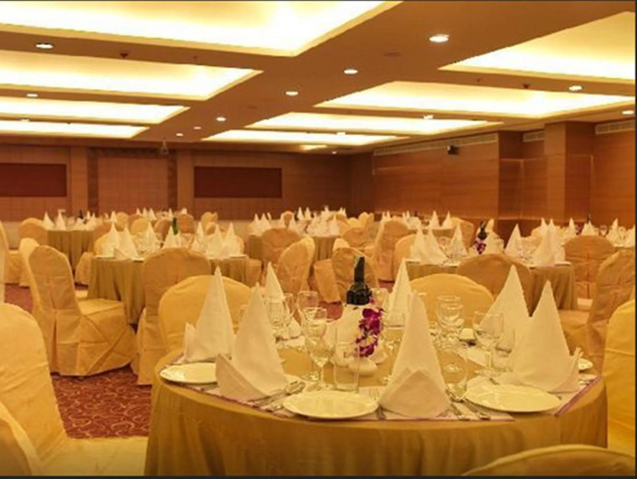 Banquet/Function facilities in Royal Orchid Central, Shimoga