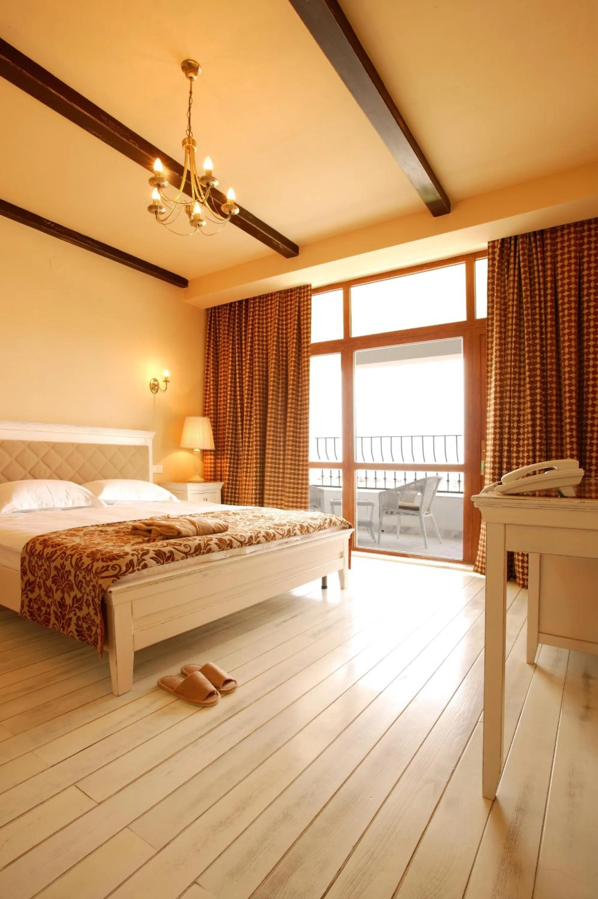 Photo of the whole room, Bed in Arcadia Hotel - Marina Regia Residence