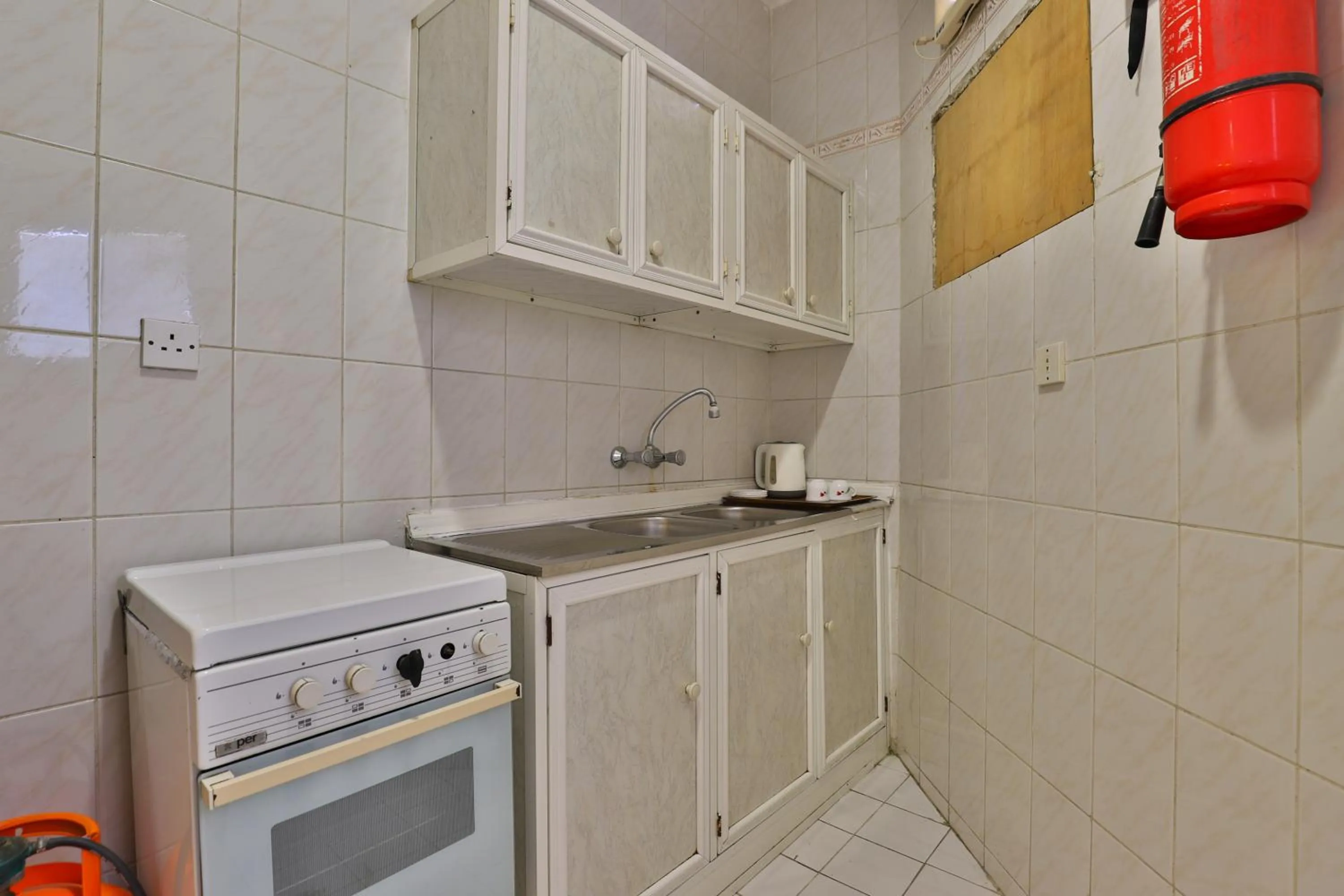 Kitchen or kitchenette, Kitchen/Kitchenette in OYO 350 Dar Almadinah
