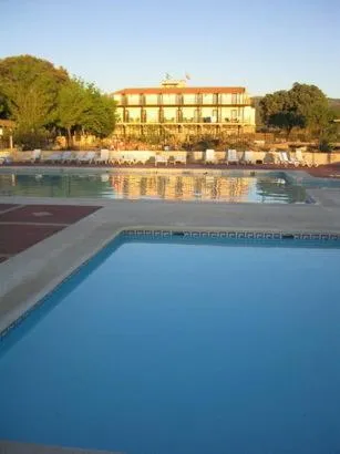 Swimming pool in Hotel Rural El Cortijo