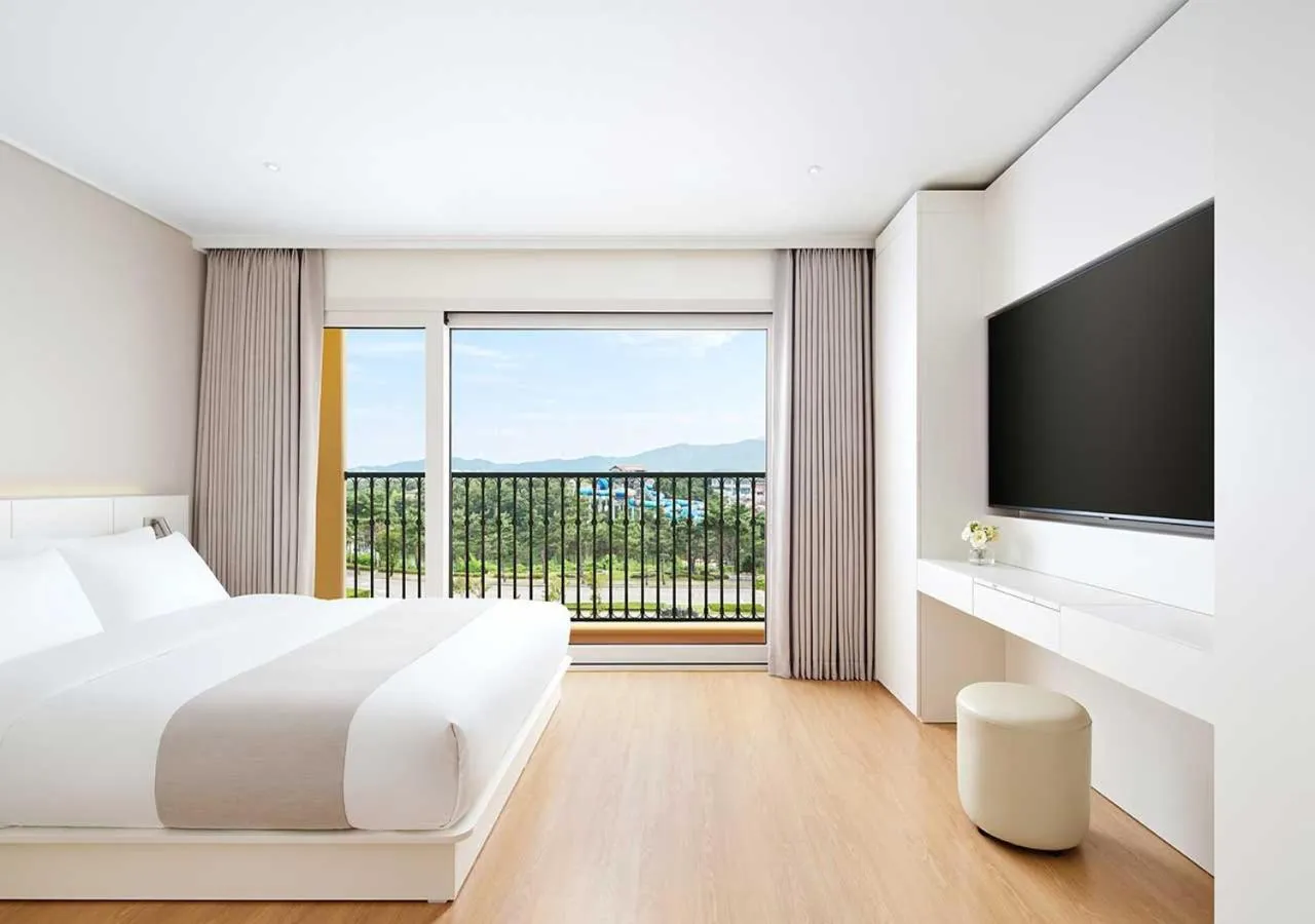 Bed in Hanwha Resort Seorak Sorano