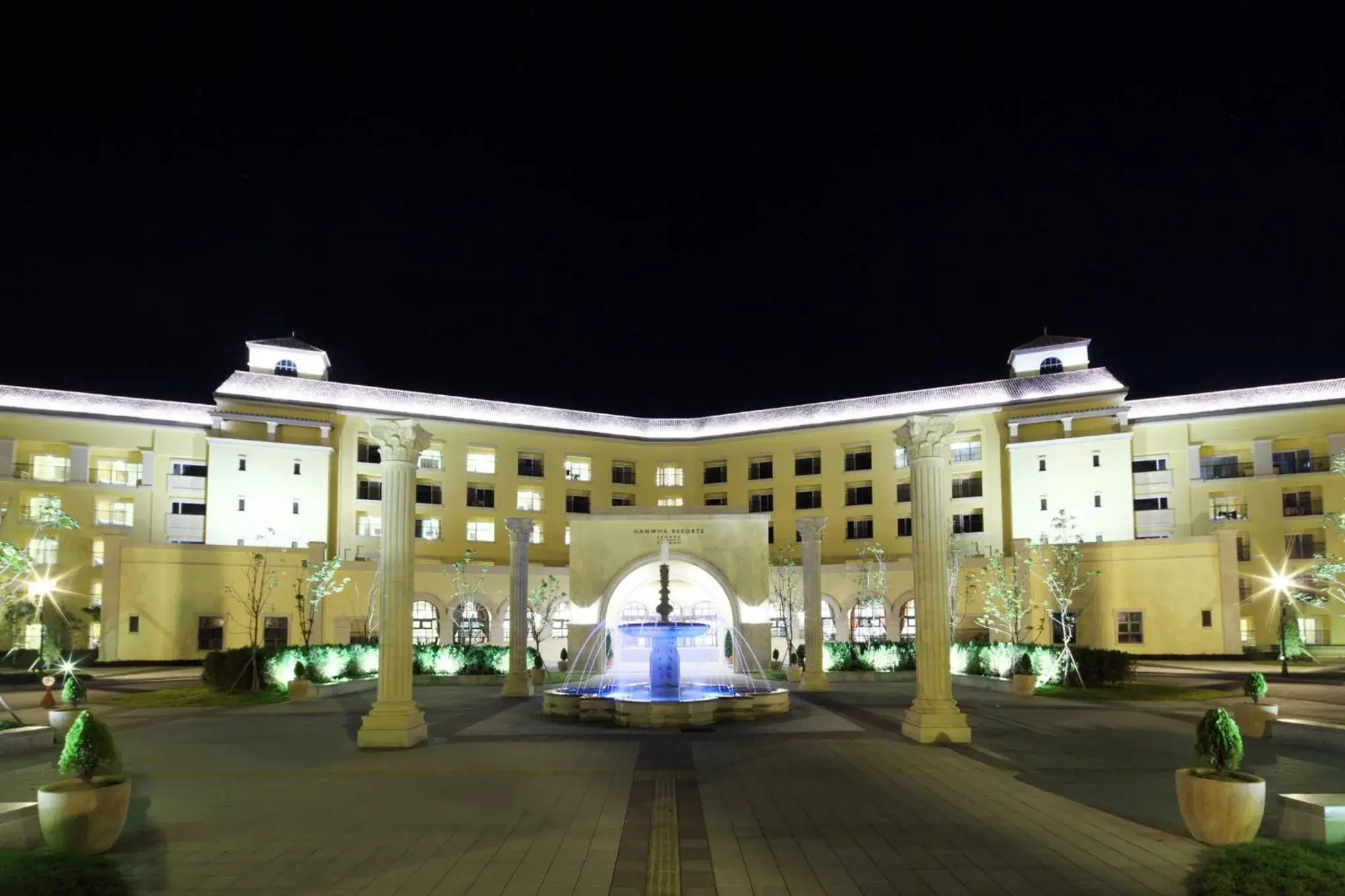Facade/entrance in Hanwha Resort Seorak Sorano Facade/entrance in Hanwha Resort Seorak Sorano