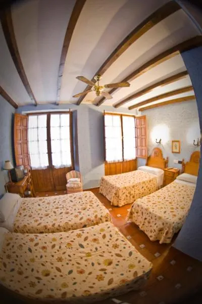 Photo of the whole room, Bed in Hotel Hermanos Macias