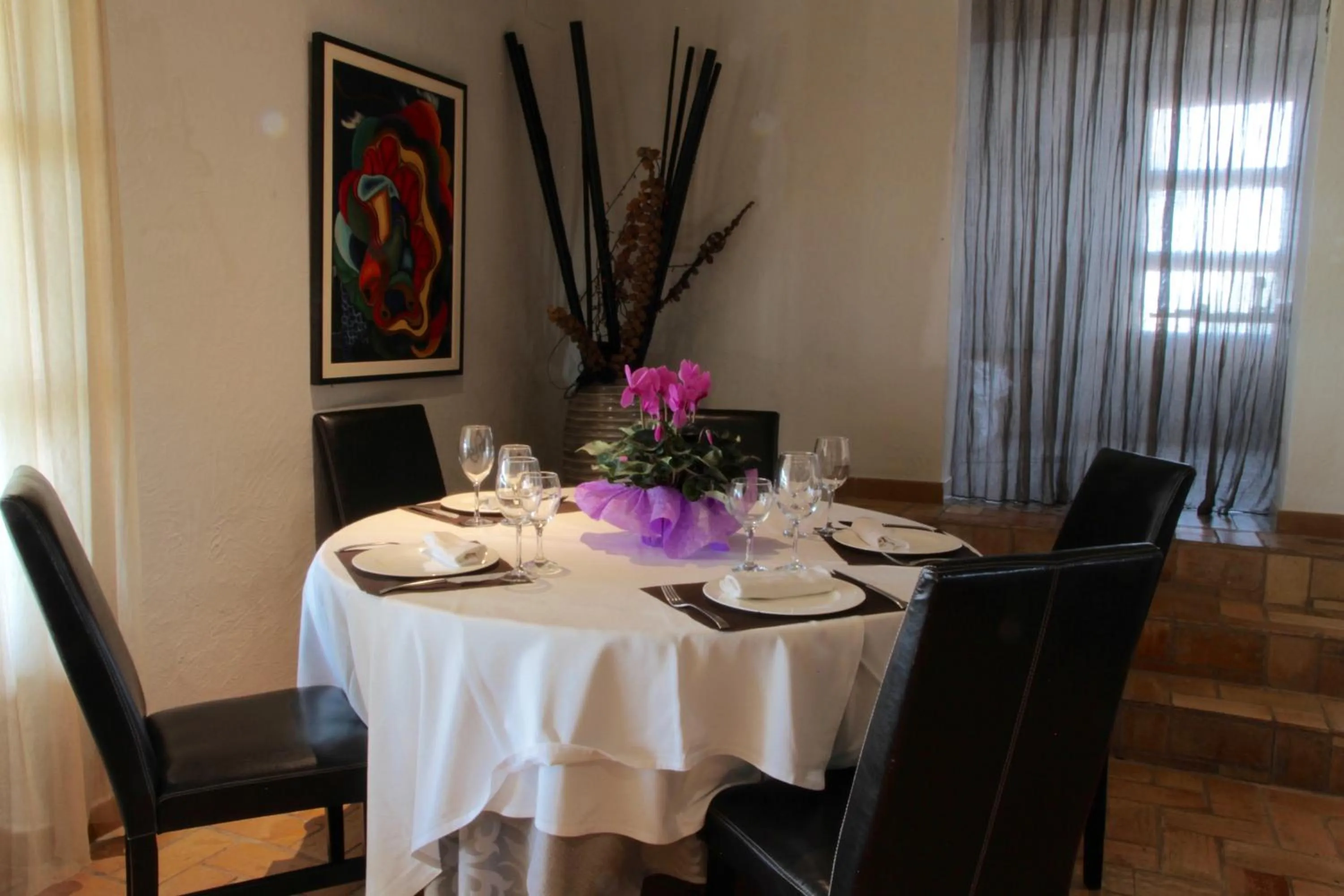 Restaurant/places to eat in Hotel Mas Prades