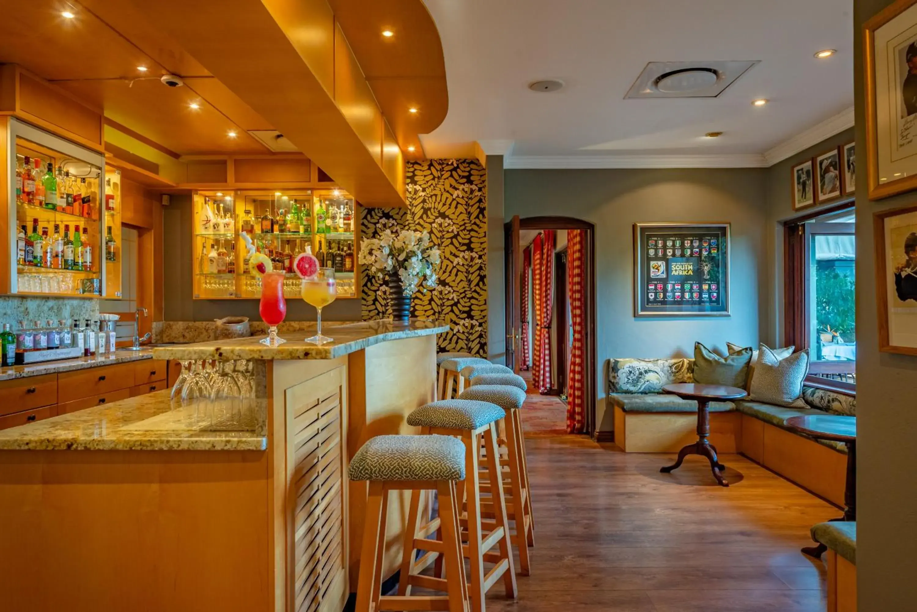 Lounge or bar in Oliver`s Lounge or bar in Oliver`s