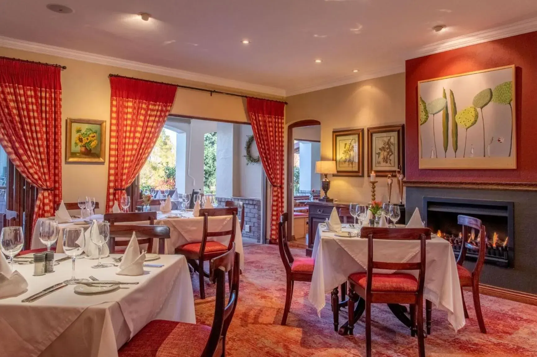 Restaurant/places to eat in Oliver`s Restaurant/places to eat in Oliver`s