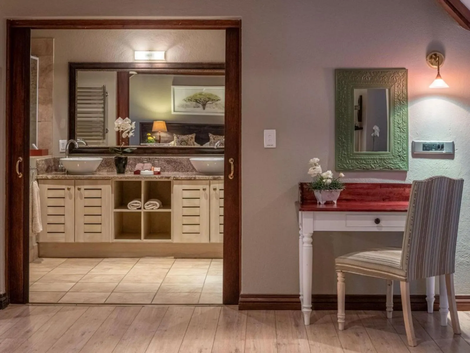 Seating area in Oliver`s