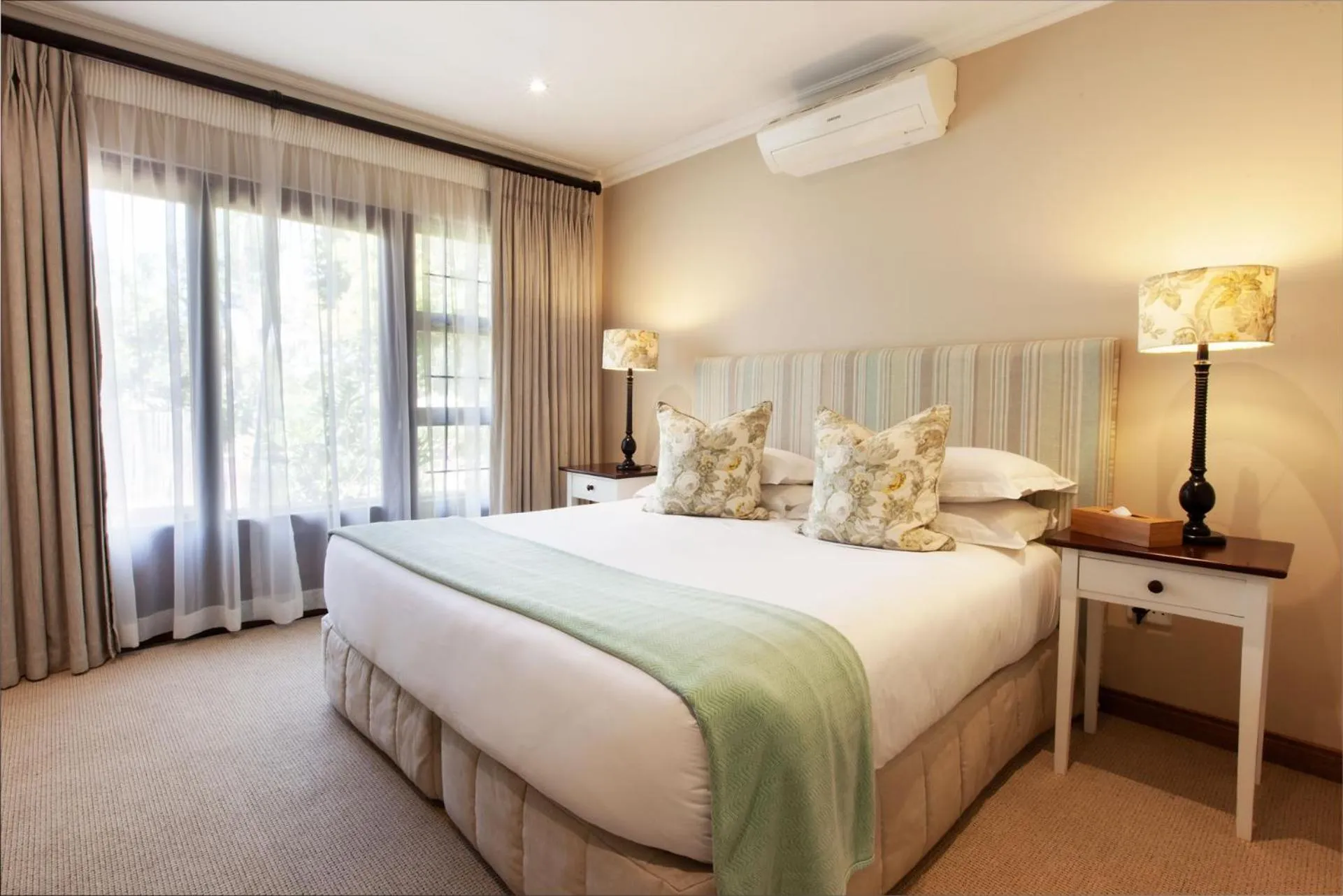 Bedroom, Bed in Oliver`s