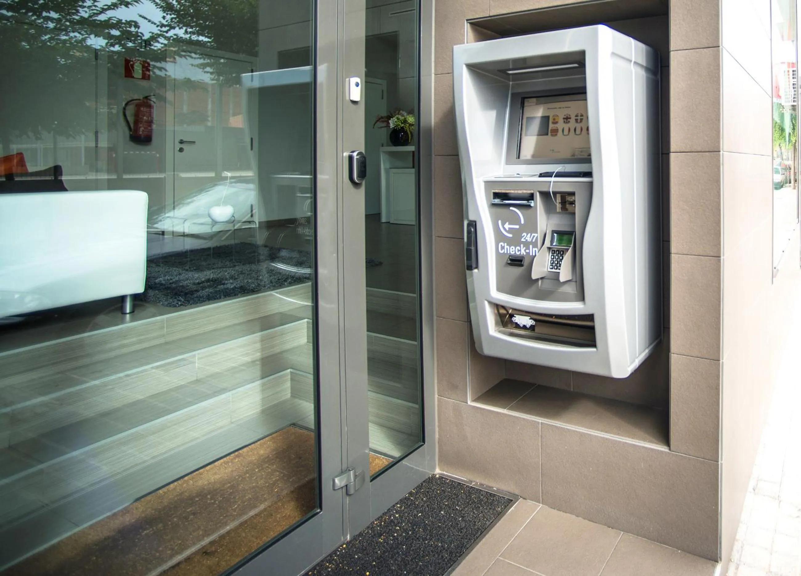 Facade/entrance in Ona Living Barcelona