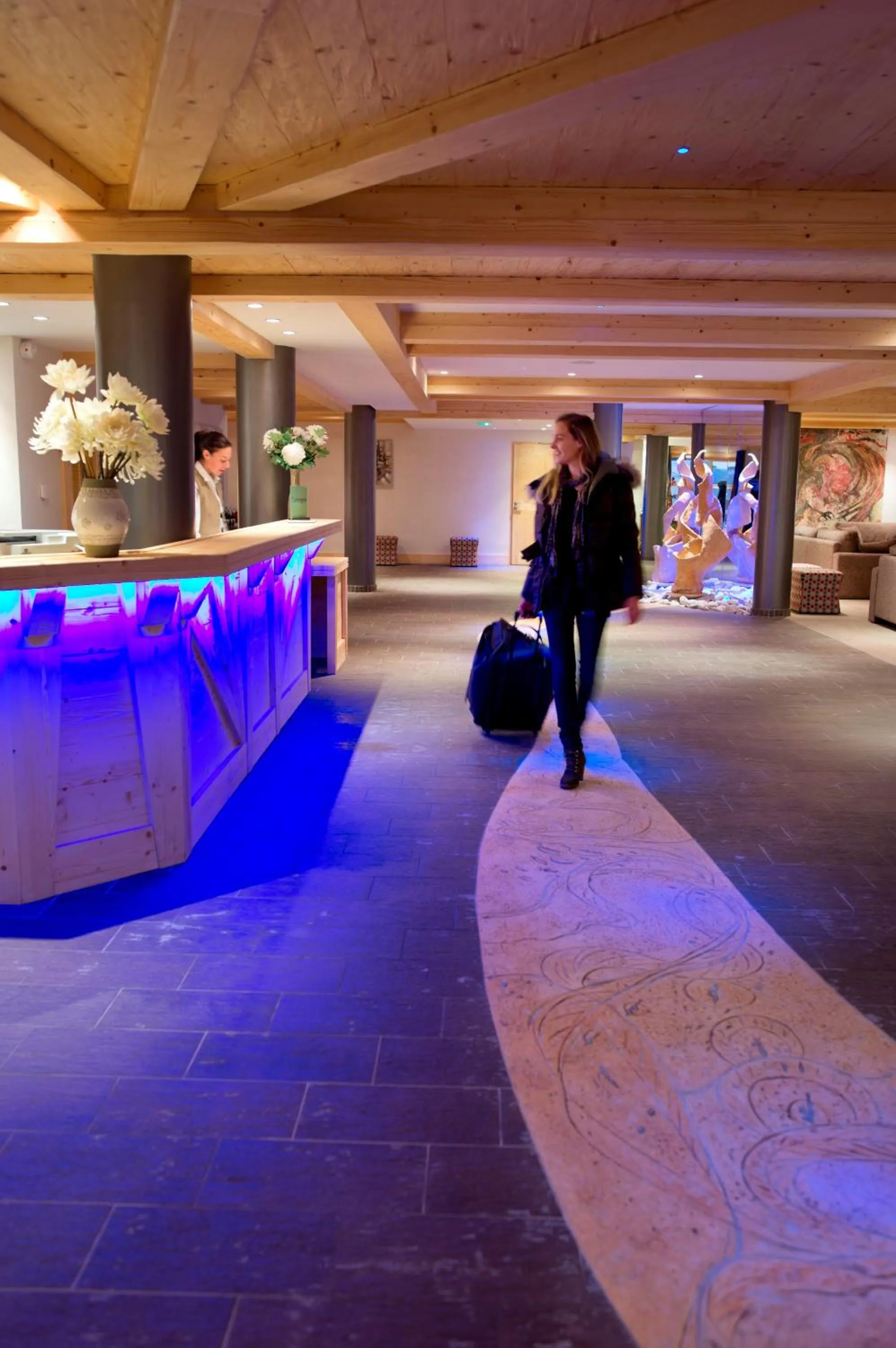 Lobby or reception in CGH Résidences & Spas Le Cristal de l'Alpe