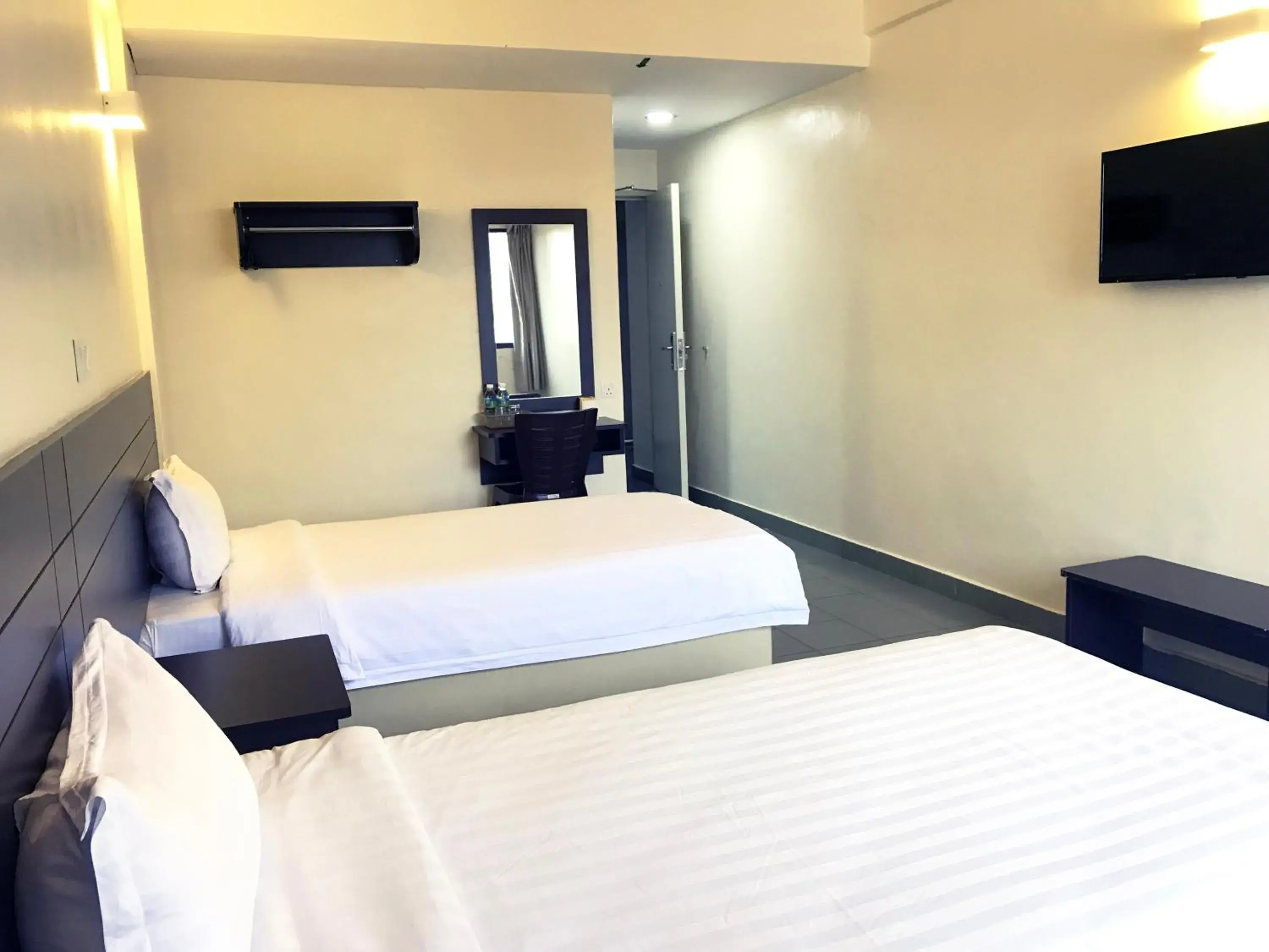 Bed in Hotel Sitiawan