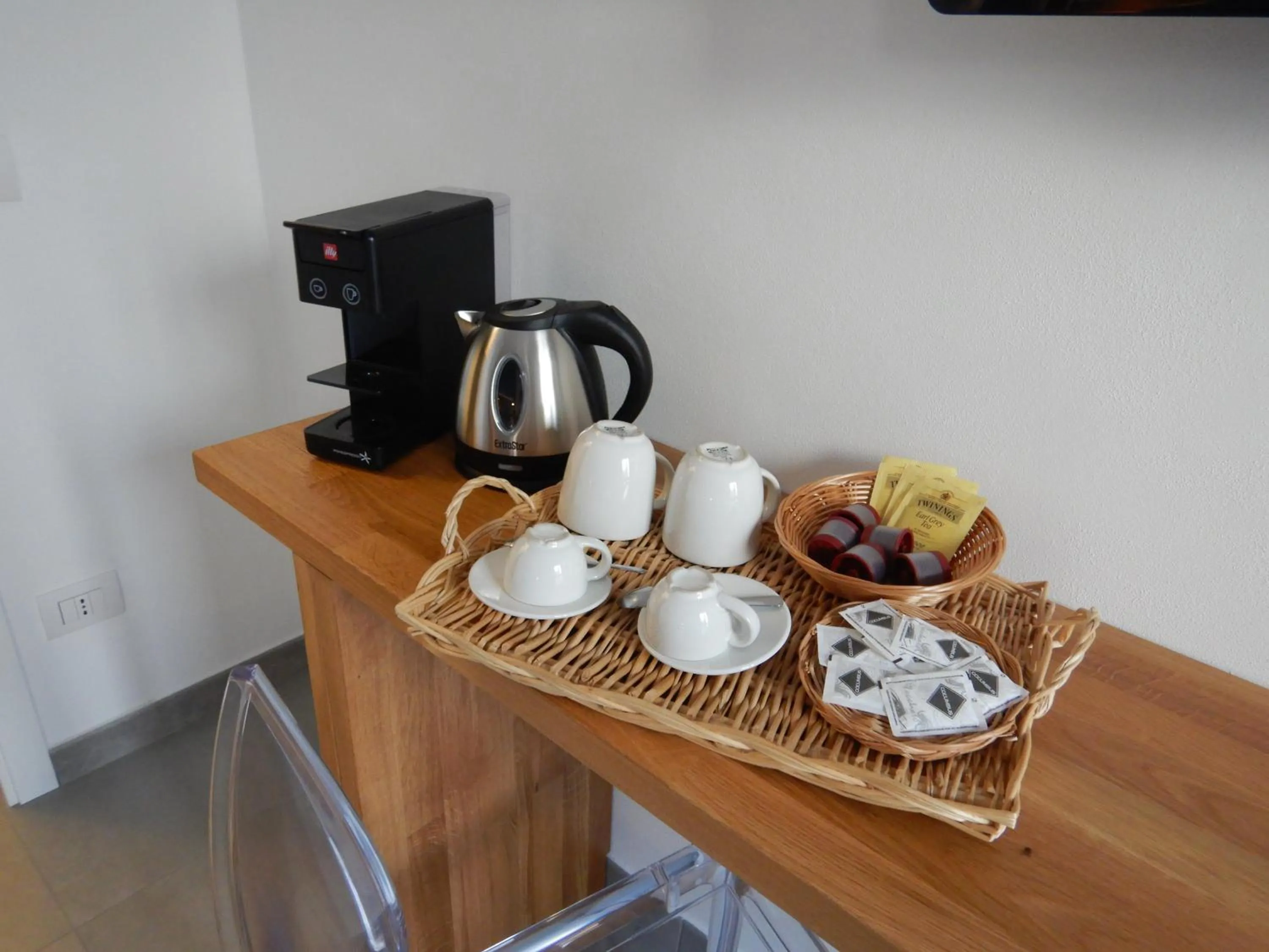 Coffee/tea facilities in 3per3